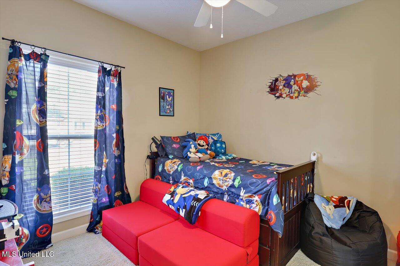 614 Cliffview Drive Property Photo 25