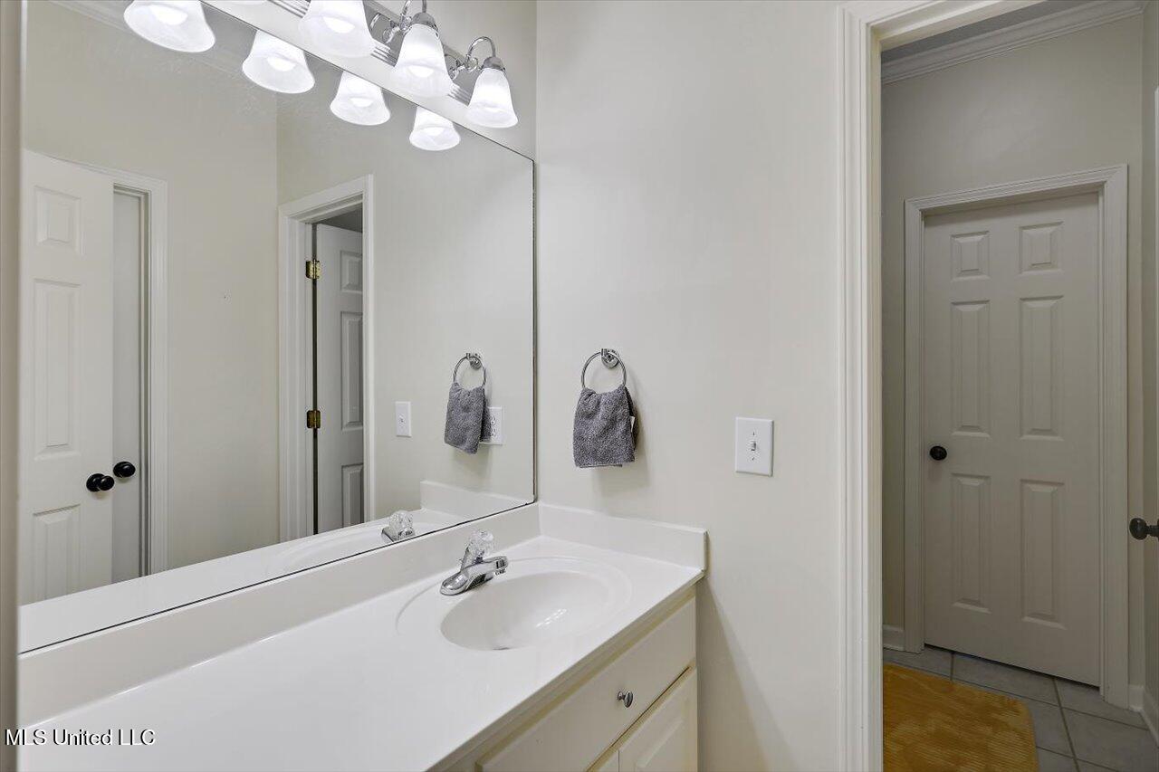 614 Cliffview Drive Property Photo 28