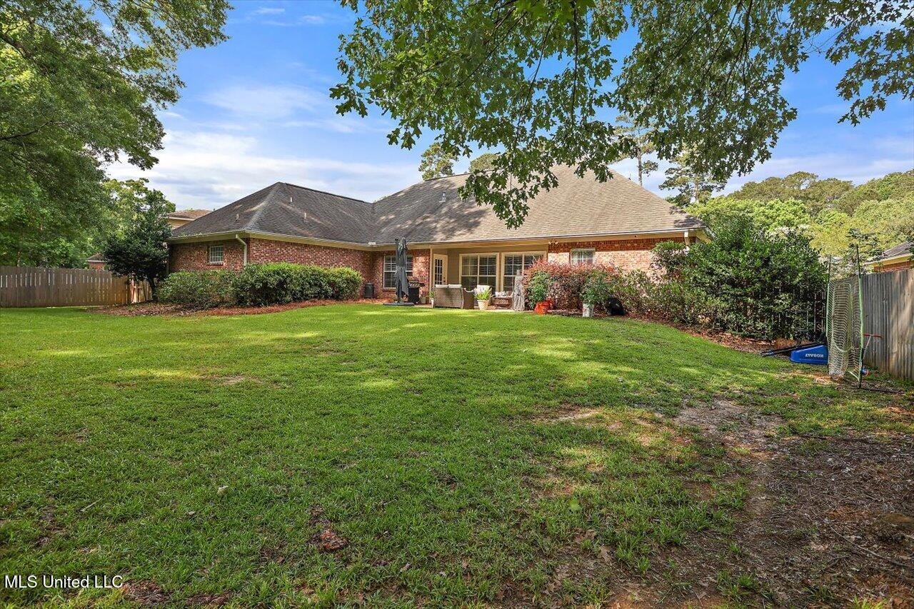614 Cliffview Drive Property Photo 33