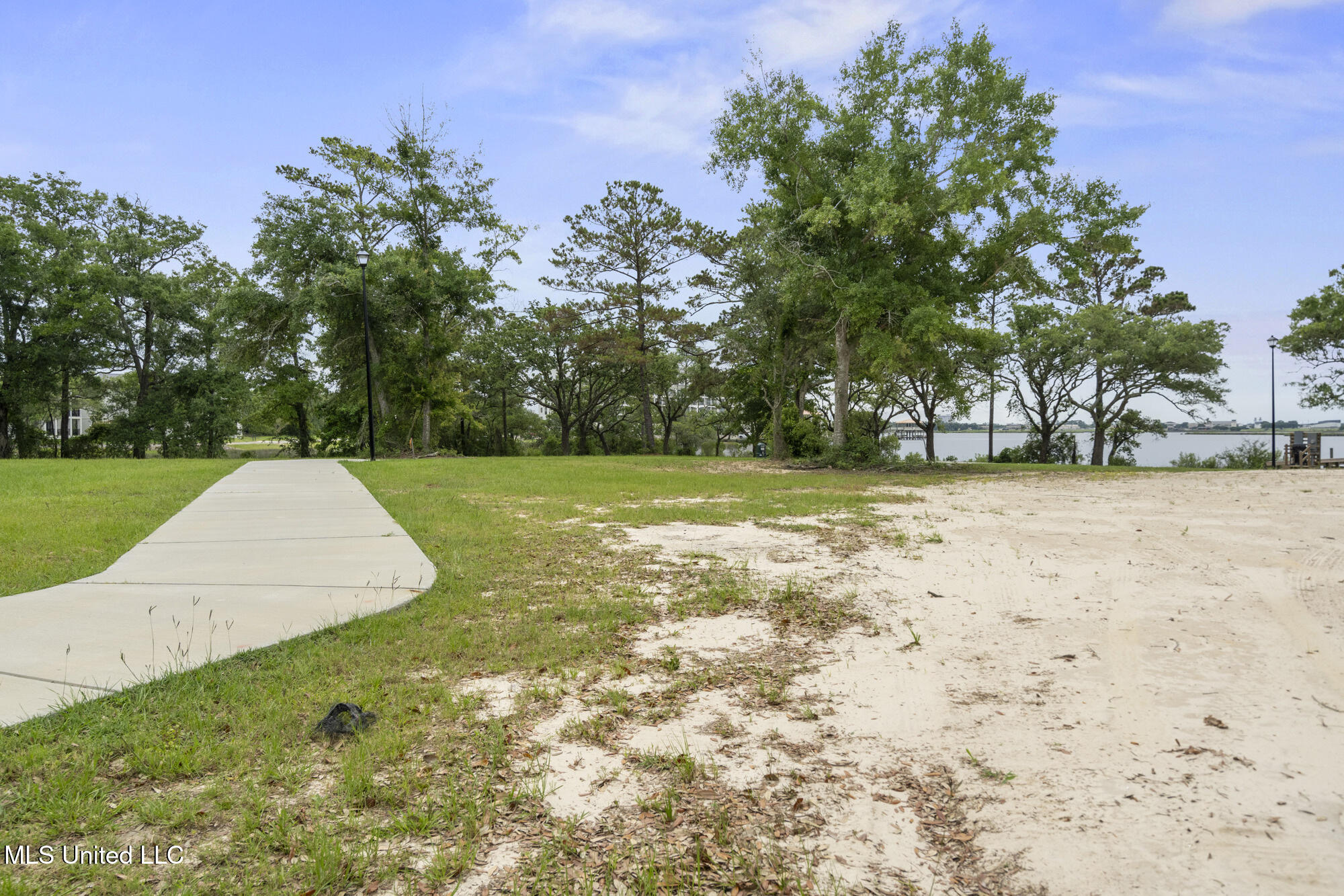 Savannah Estates Boulevard Property Photo 3