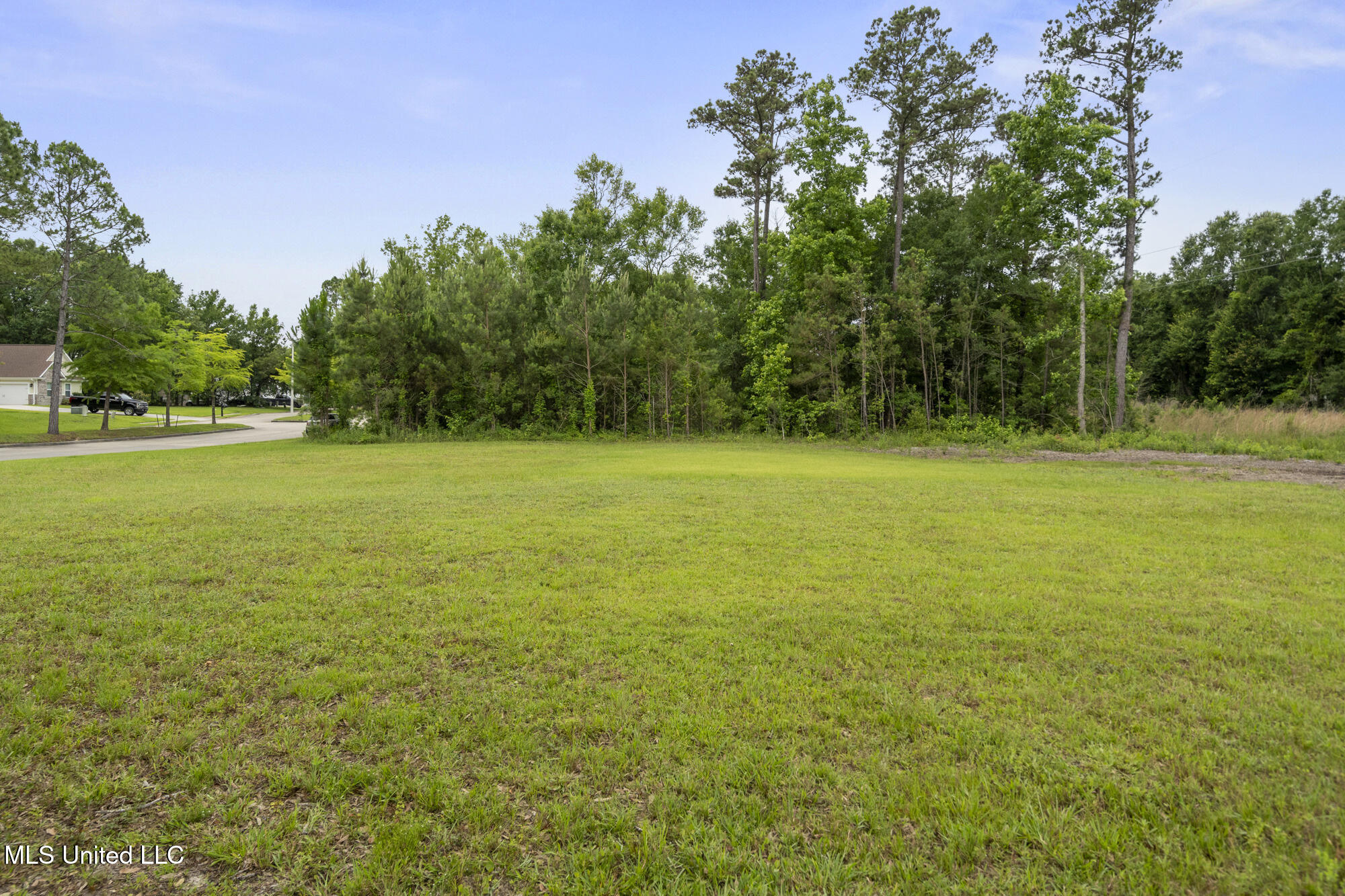 Savannah Estates Boulevard Property Photo 9
