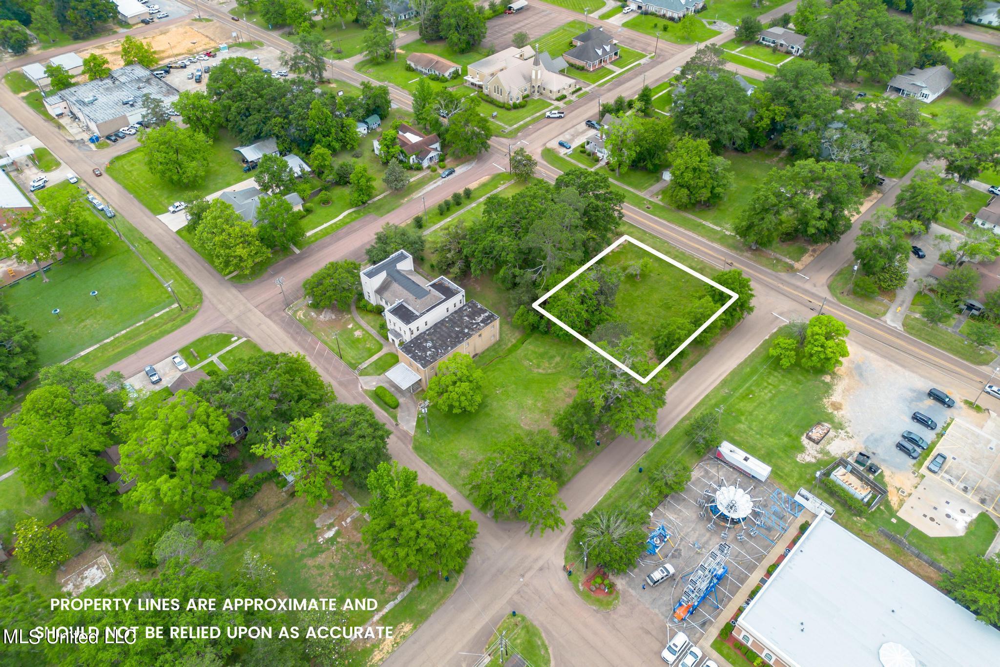 200 S Fir Avenue Property Photo 9