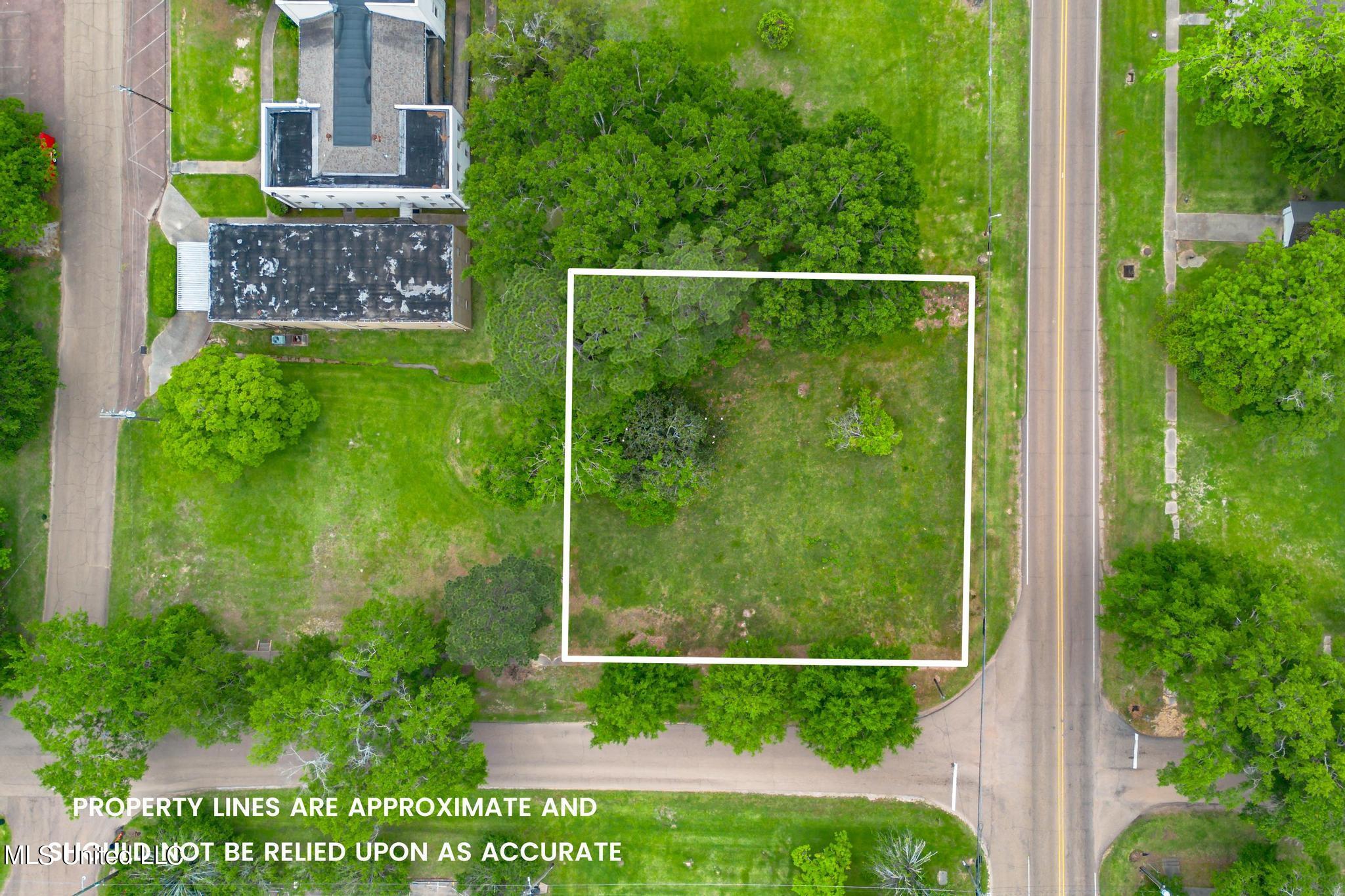 200 S Fir Avenue Property Photo 11