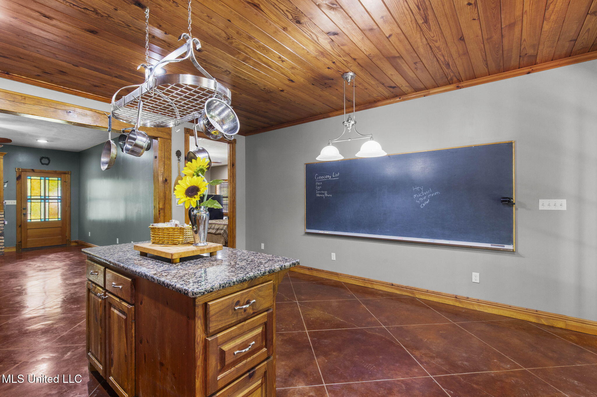 500 E Dewey Camp Drive Property Photo 10