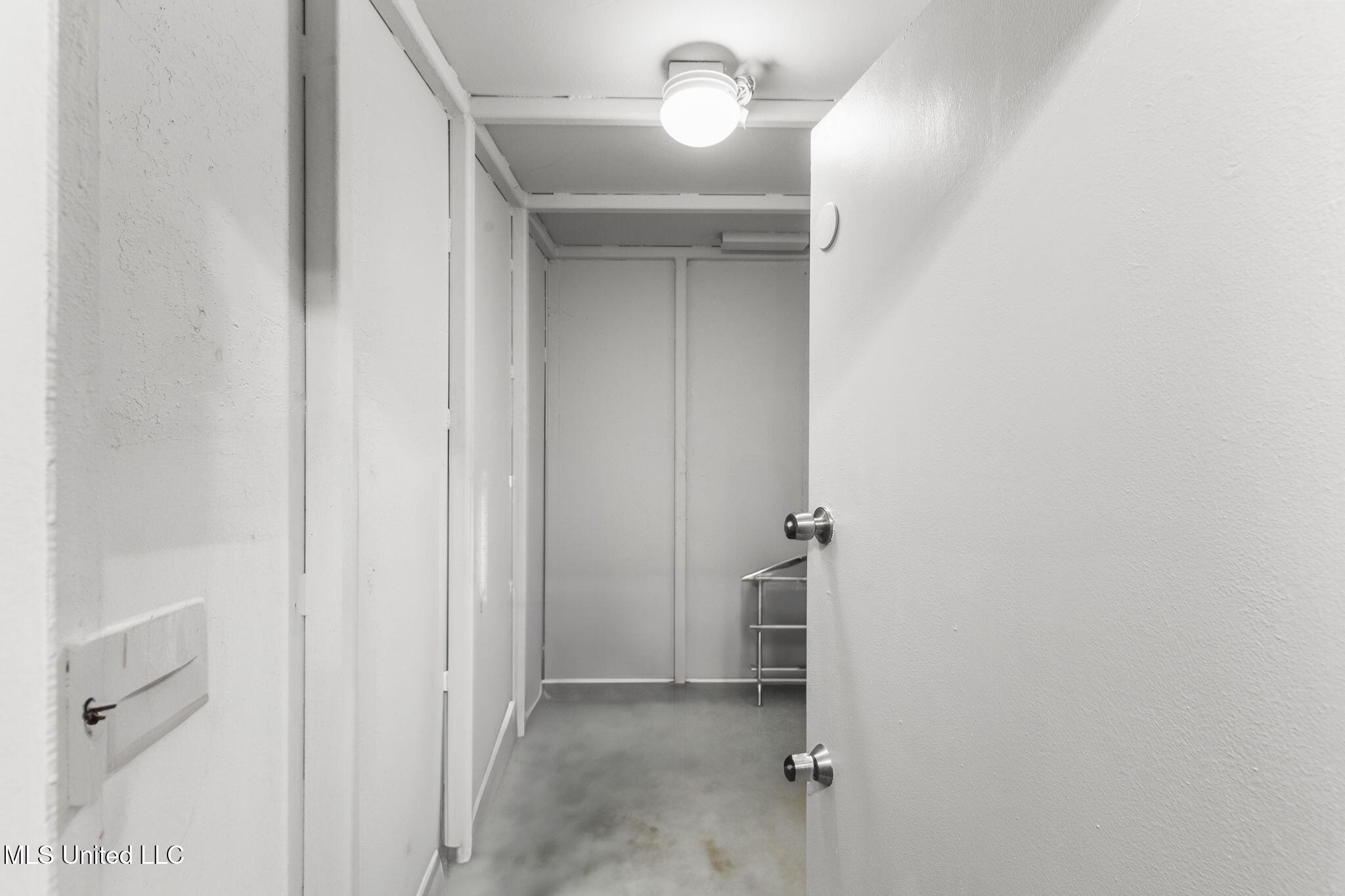 500 E Dewey Camp Drive Property Photo 30