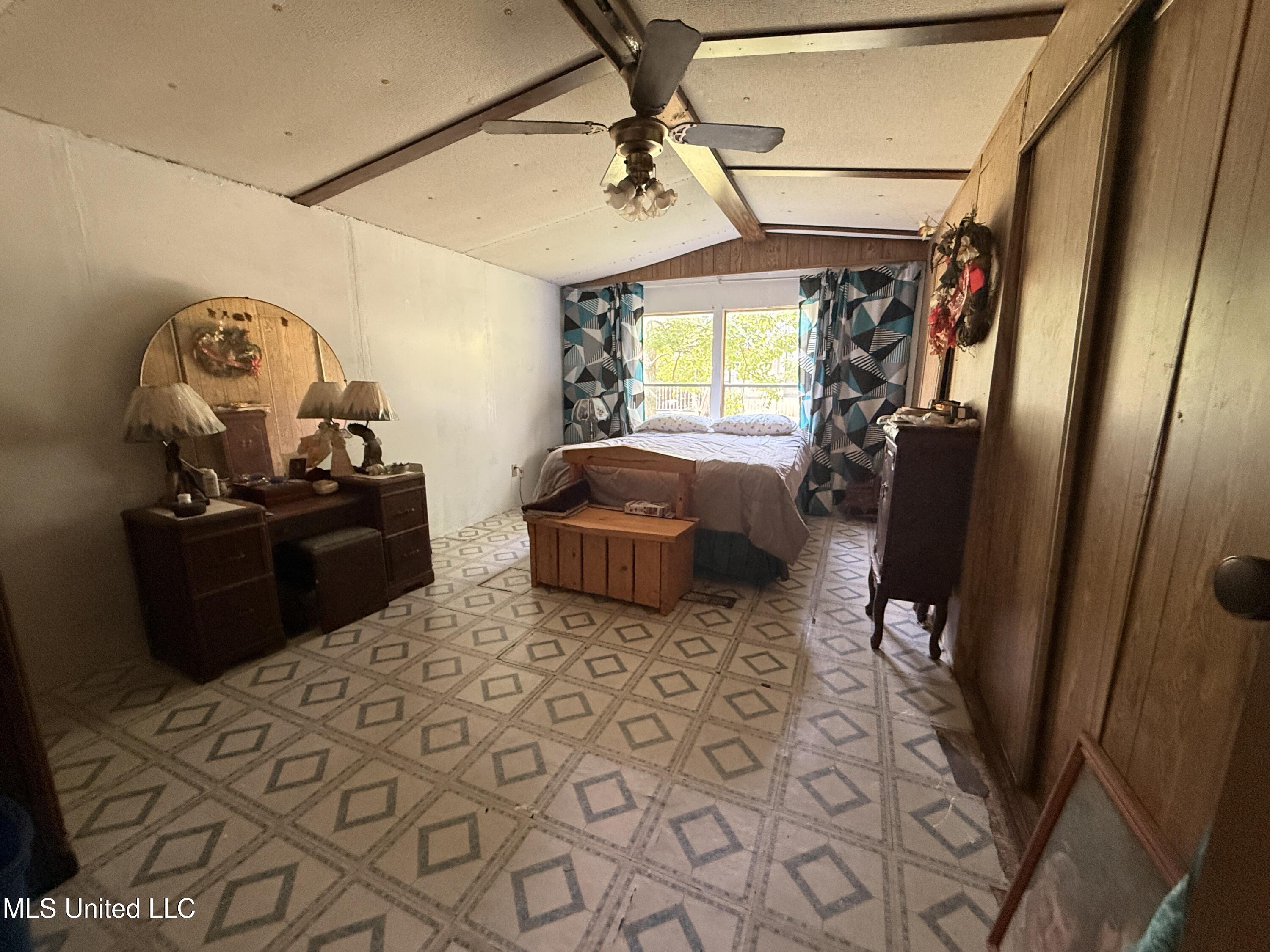 7825 Rockvale Drive Property Photo 4