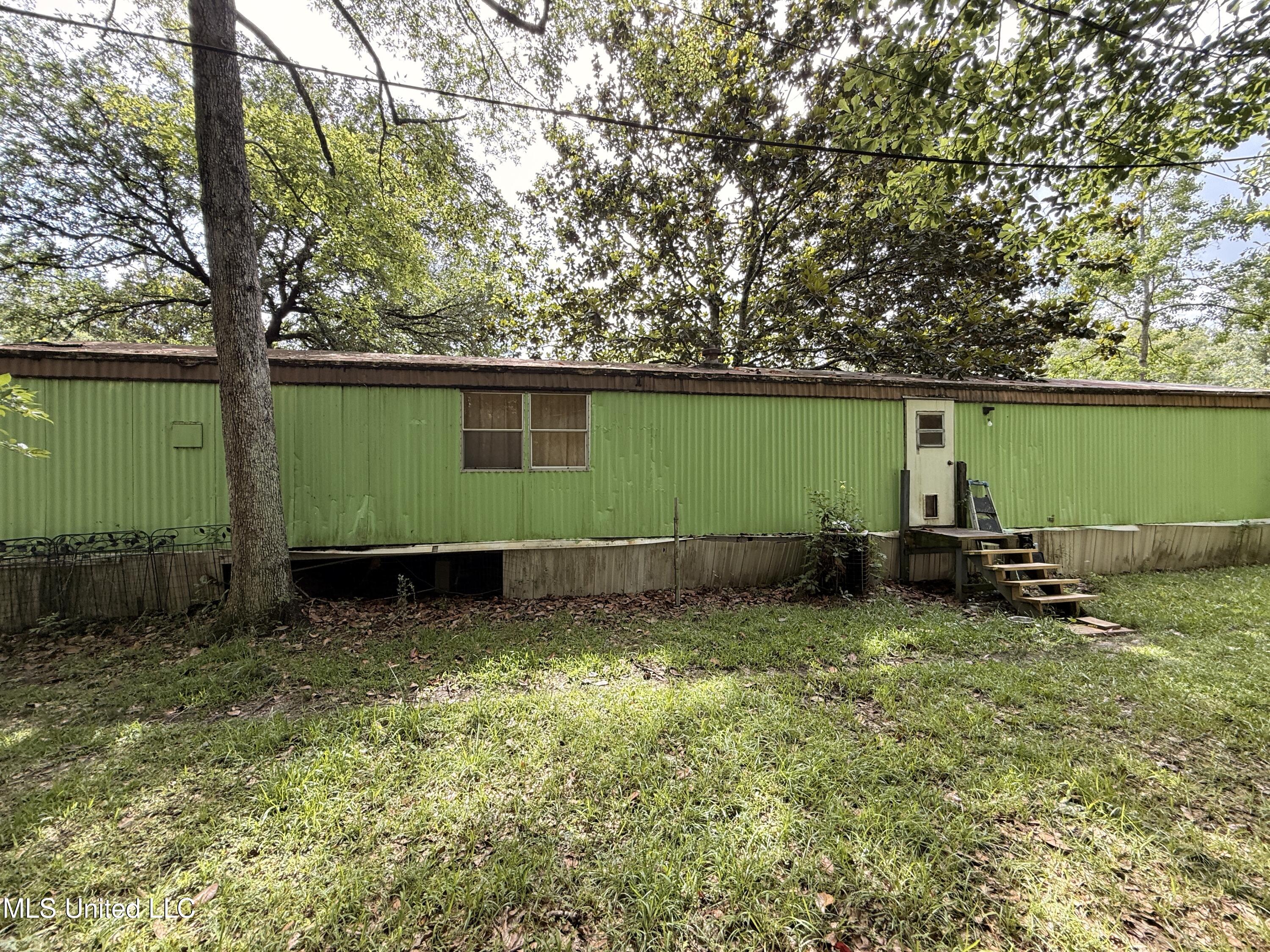 7825 Rockvale Drive Property Photo 14
