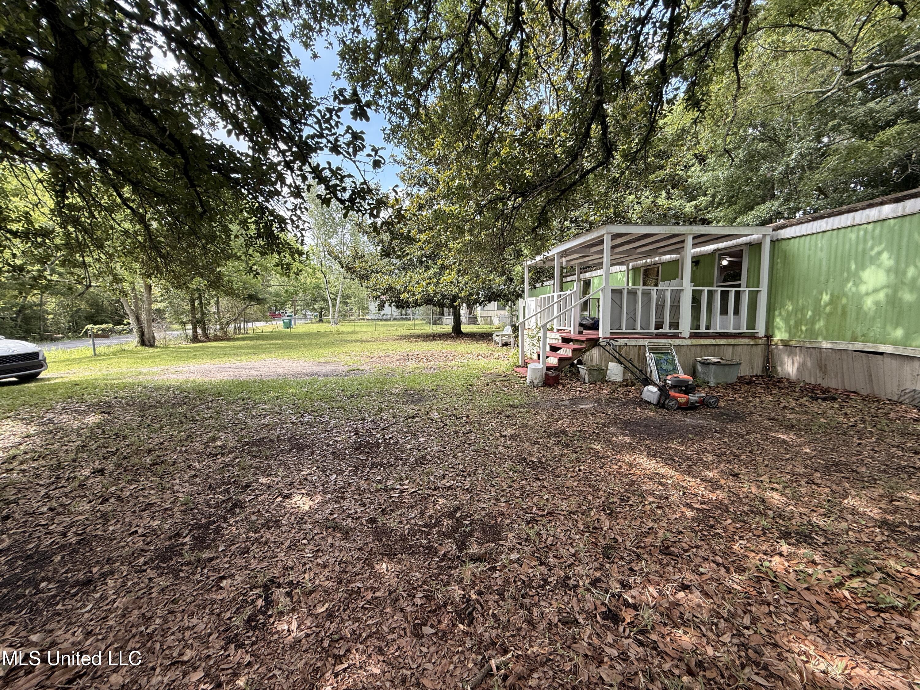 7825 Rockvale Drive Property Photo 17