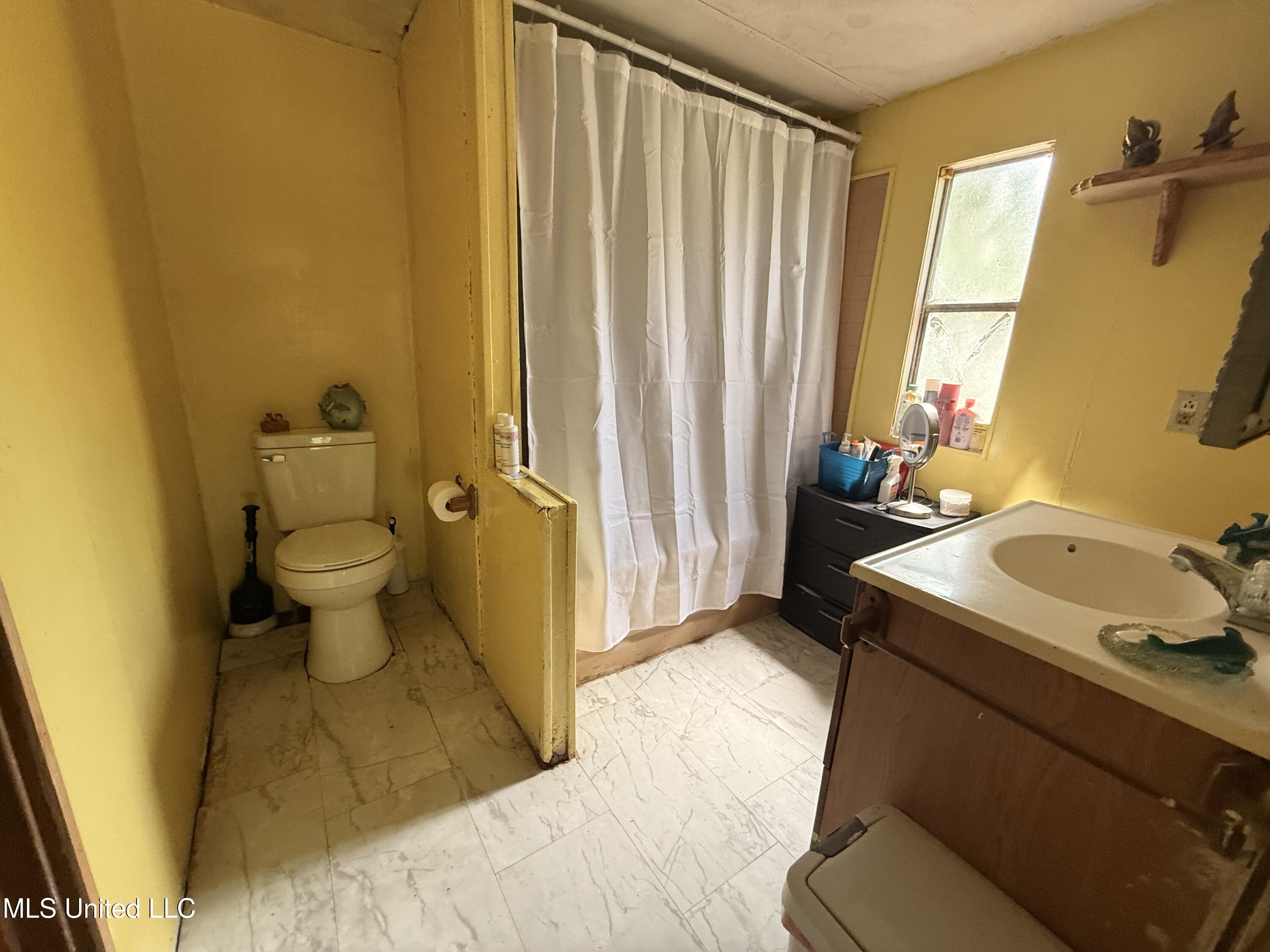 7825 Rockvale Drive Property Photo 22