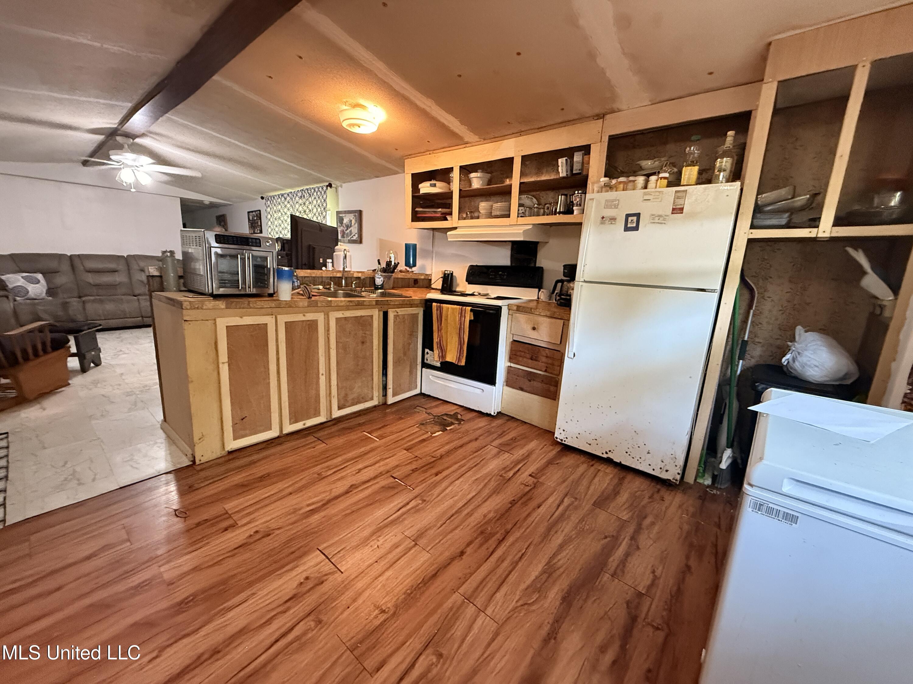 7825 Rockvale Drive Property Photo 28