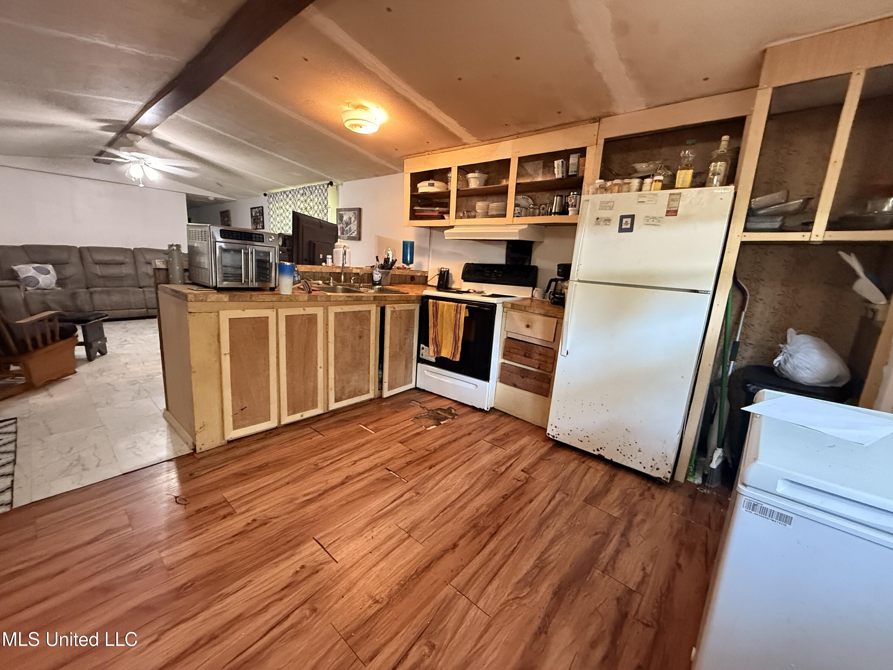 7825 Rockvale Drive Property Photo 29