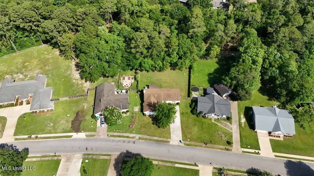 1334 Diller Road Property Photo 4