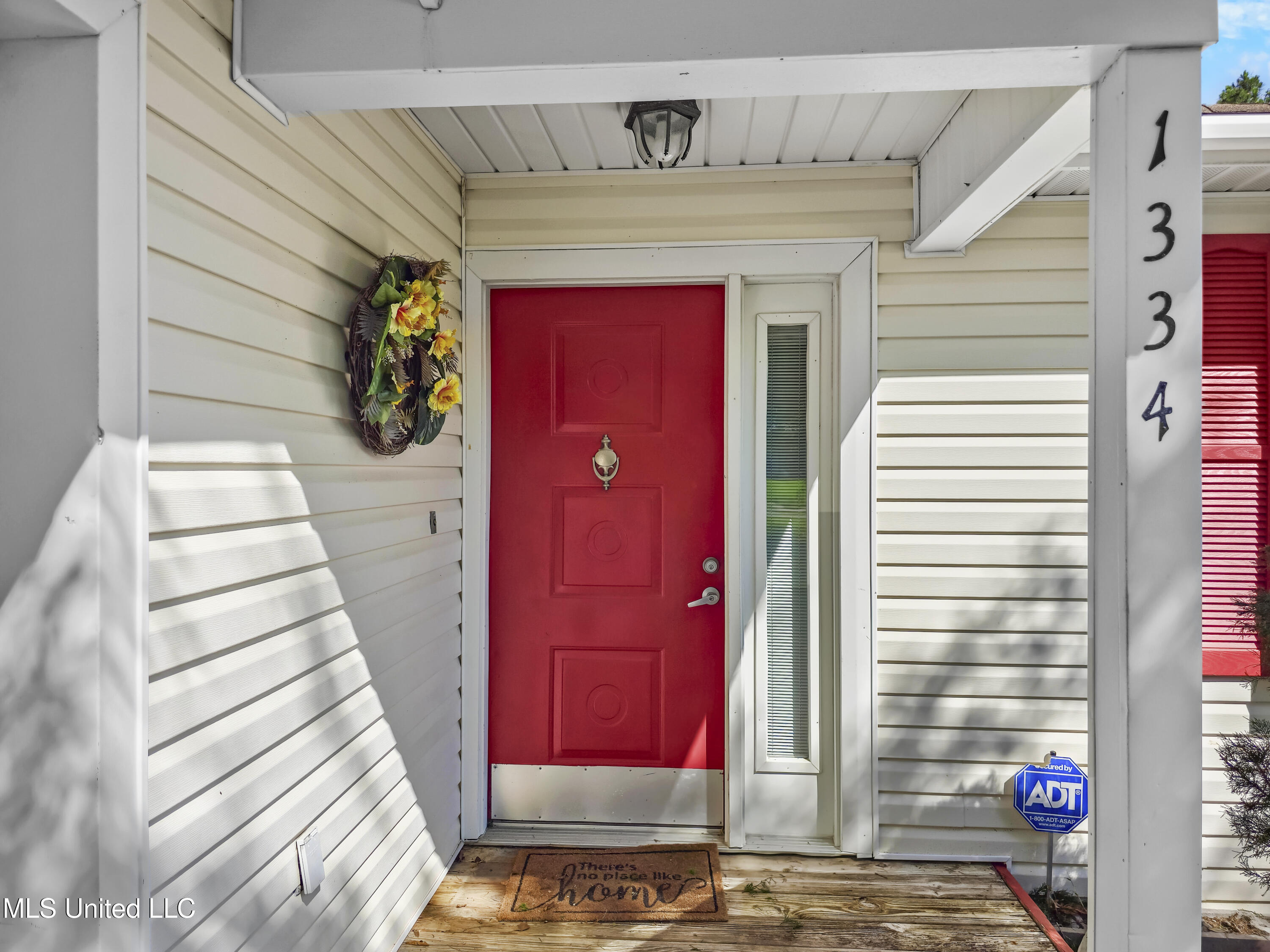 1334 Diller Road Property Photo 5