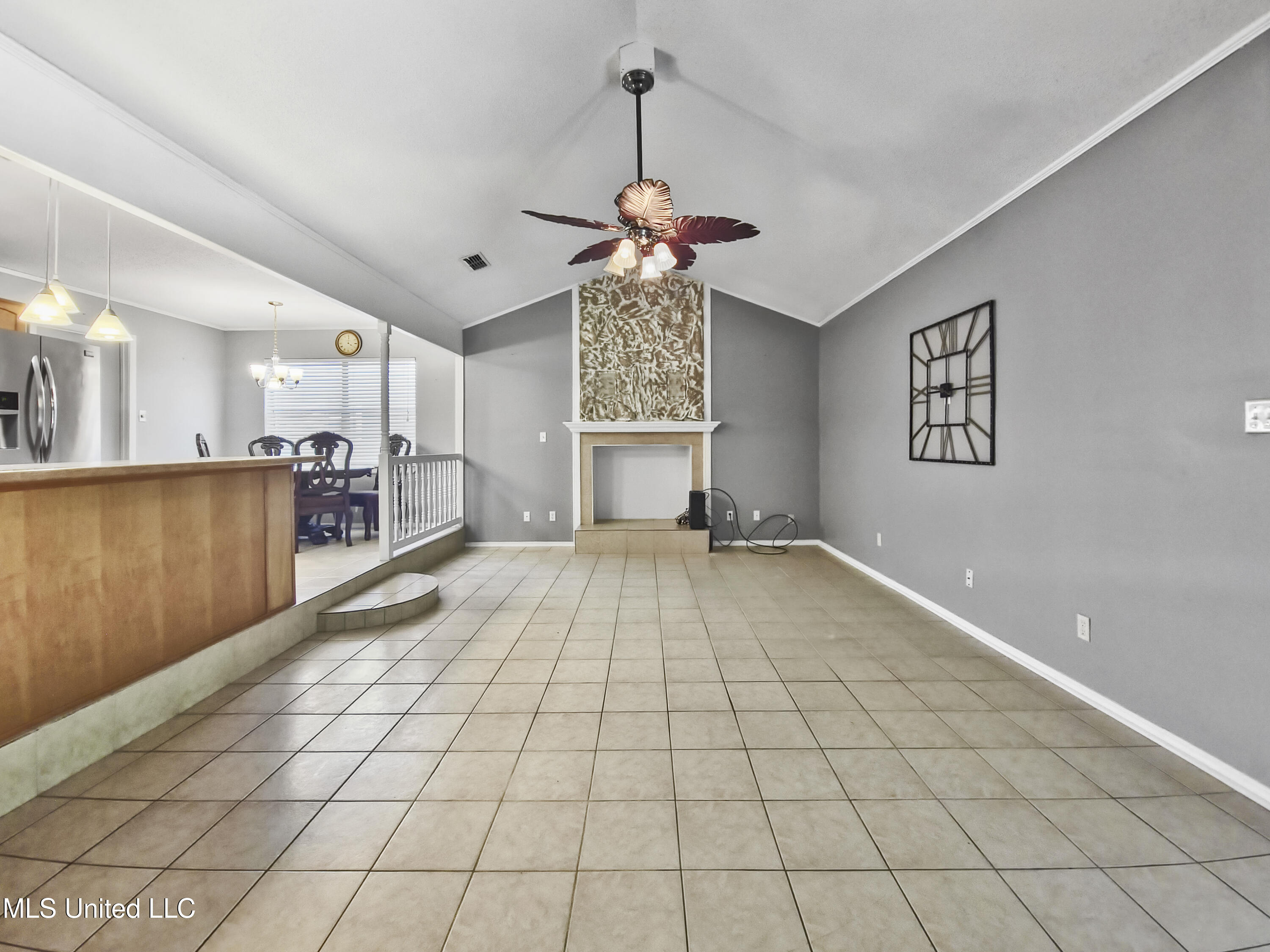1334 Diller Road Property Photo 7
