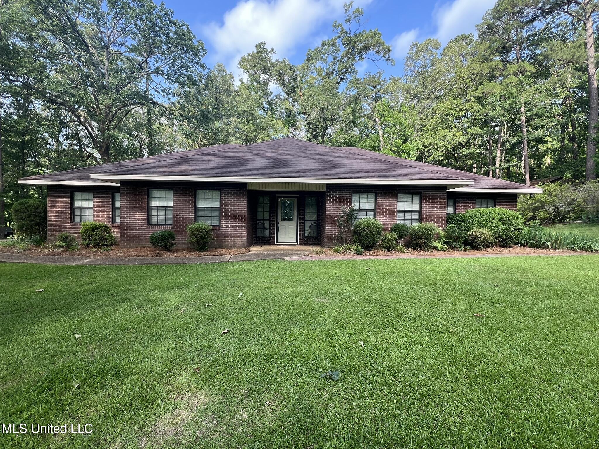 1462 Bridgers Drive Property Photo