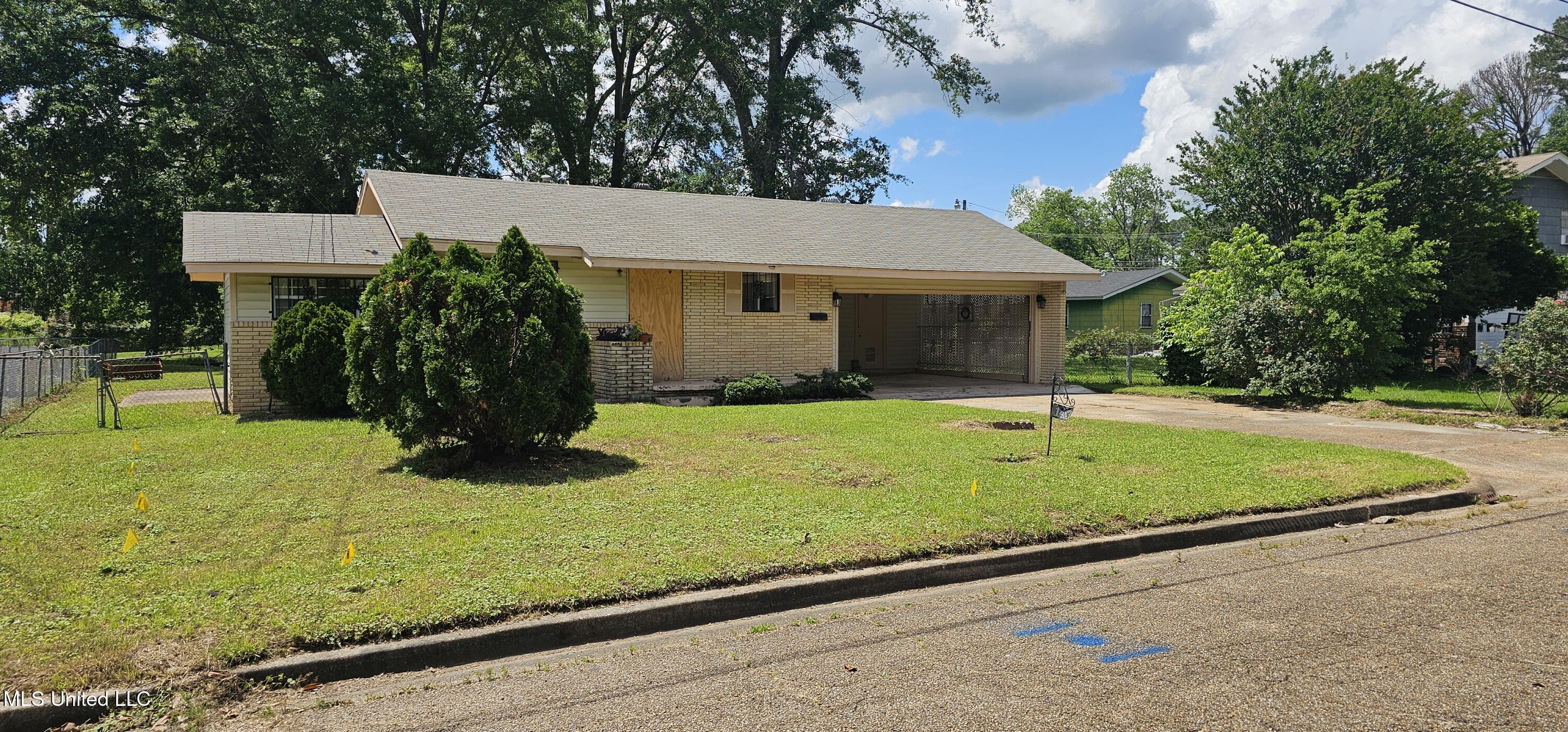 1483 Rockdale Drive Property Photo 1
