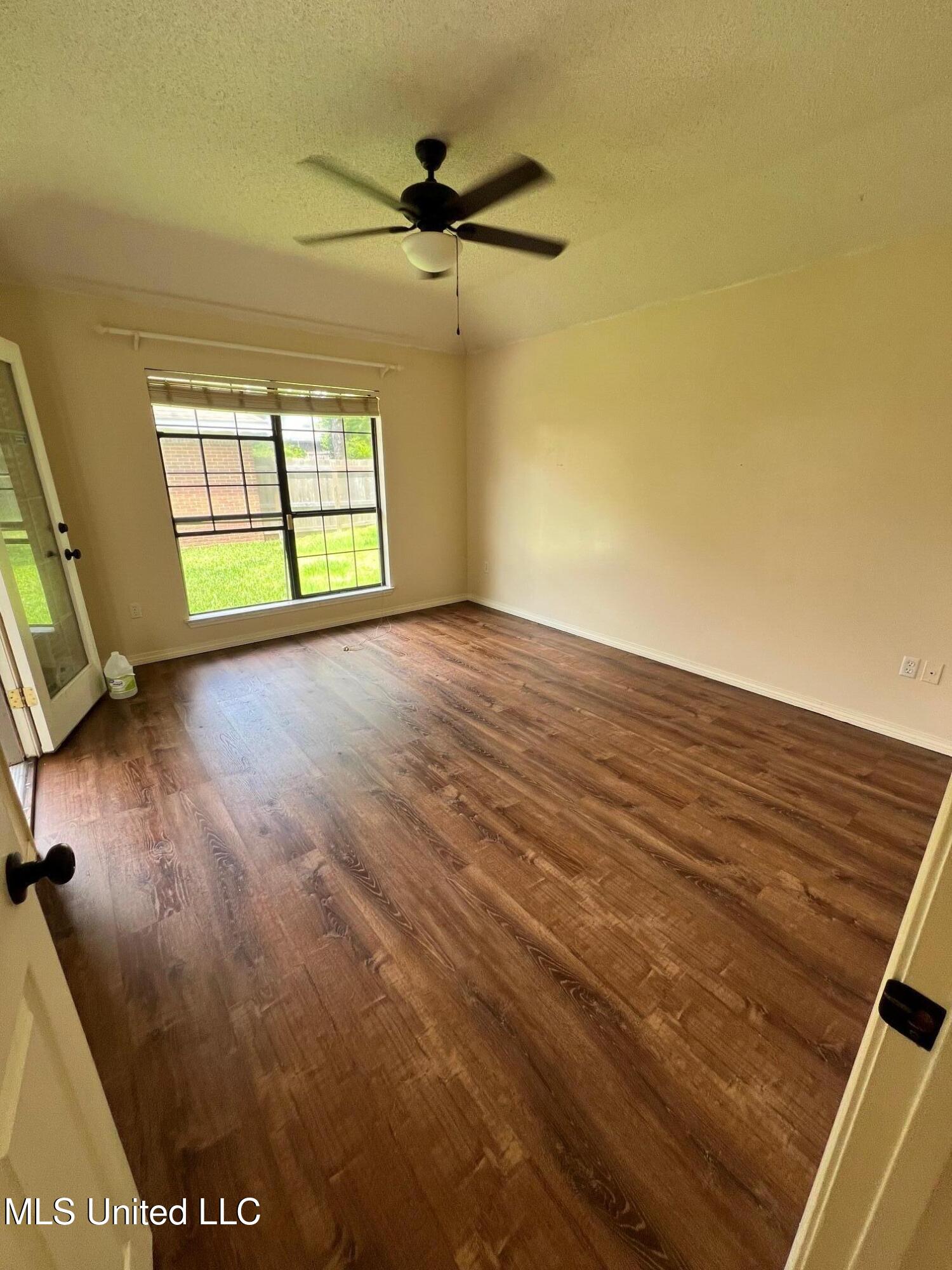 2617 Palmer Drive Property Photo 8
