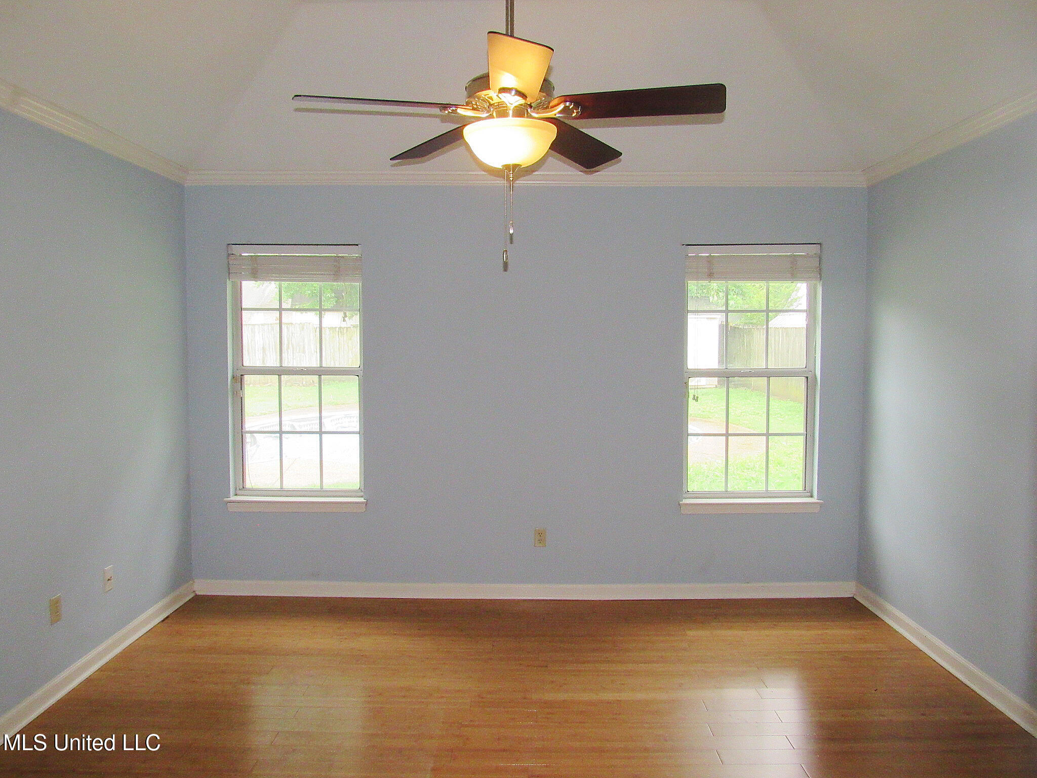 6933 Fox Briar Cove Property Photo 15