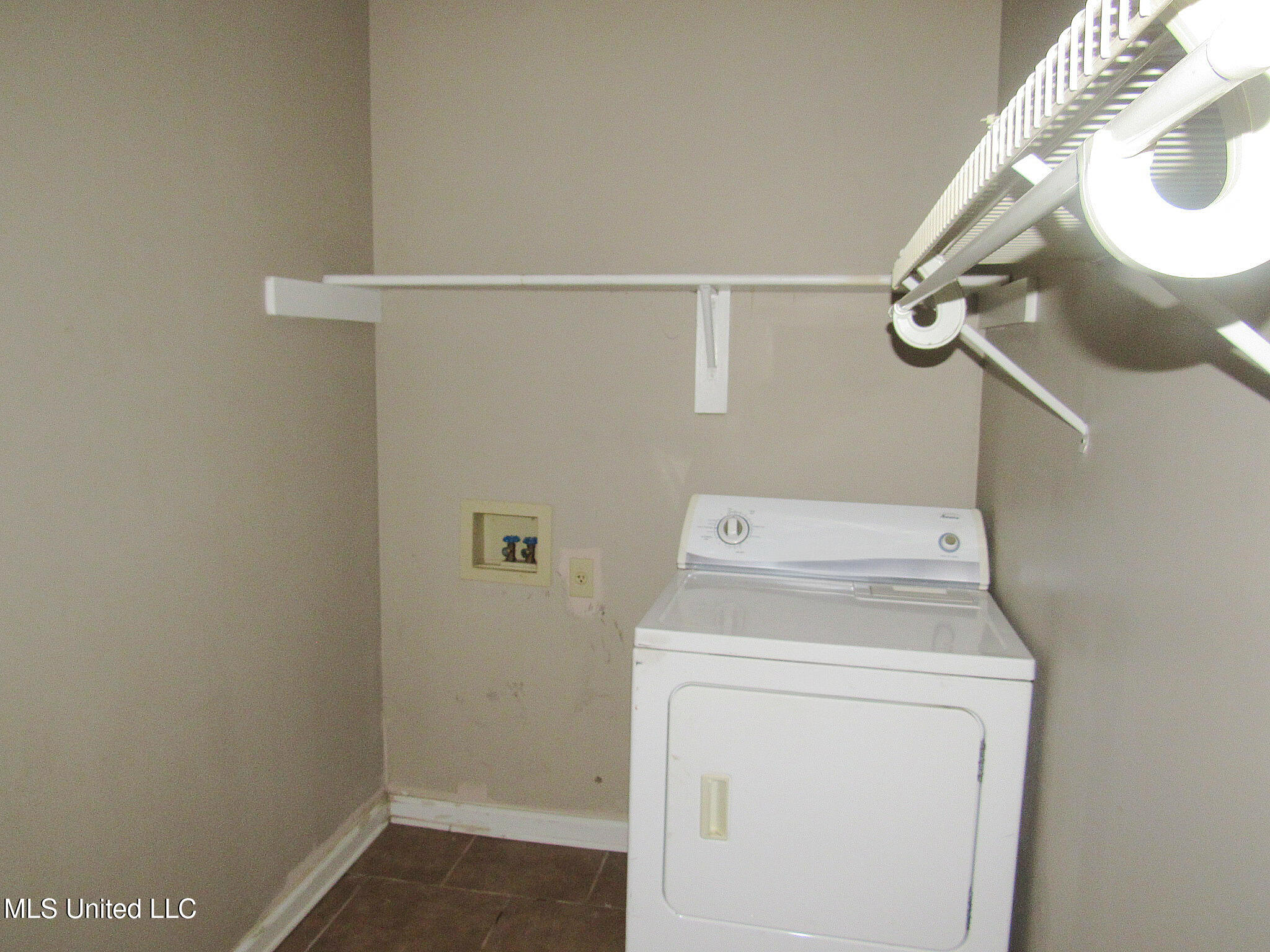 6933 Fox Briar Cove Property Photo 21