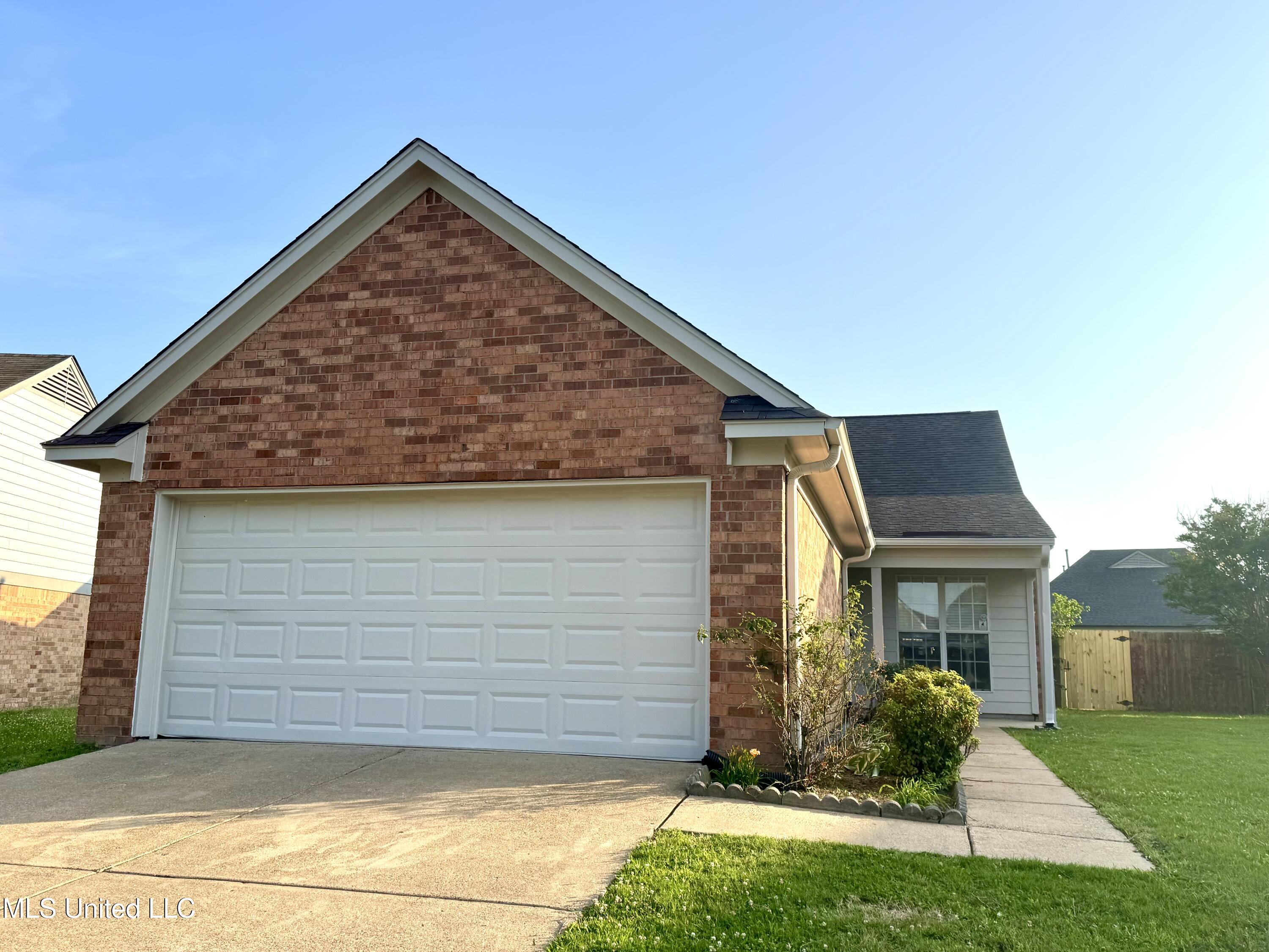 9197 S Kaitlyn Drive Property Photo 1