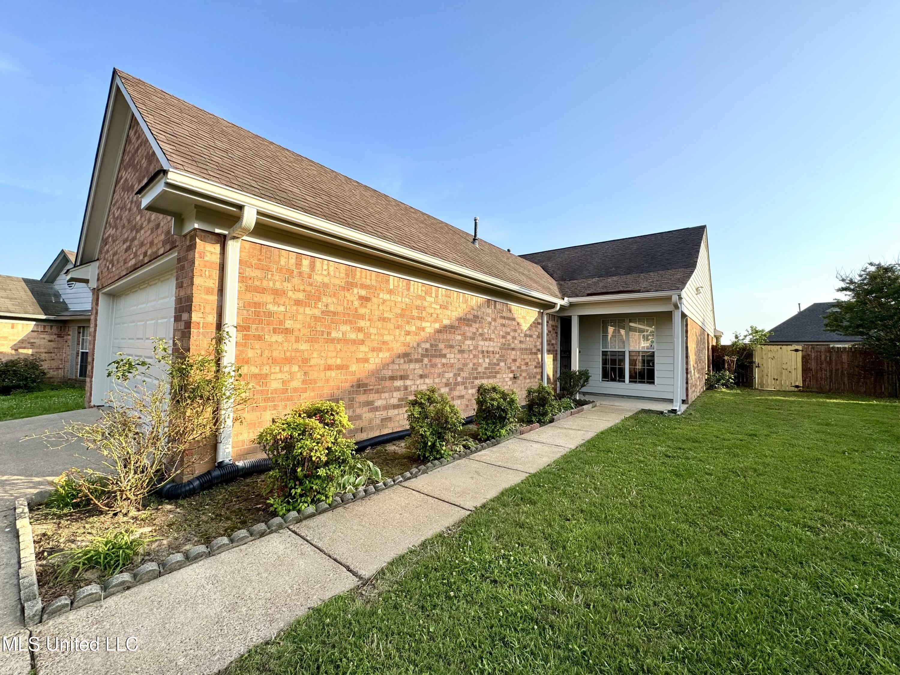 9197 S Kaitlyn Drive Property Photo 2