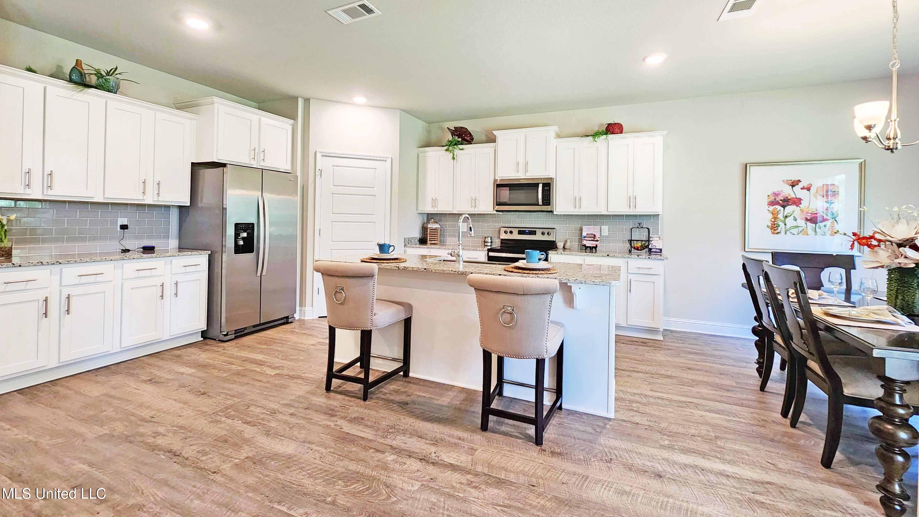 15109 Windmill Ridge Parkway Property Photo 12