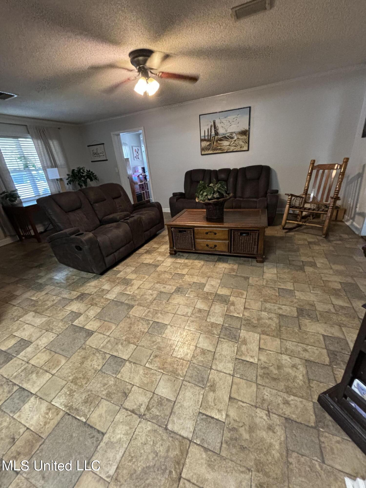 119 N Seashore Avenue Property Photo 12