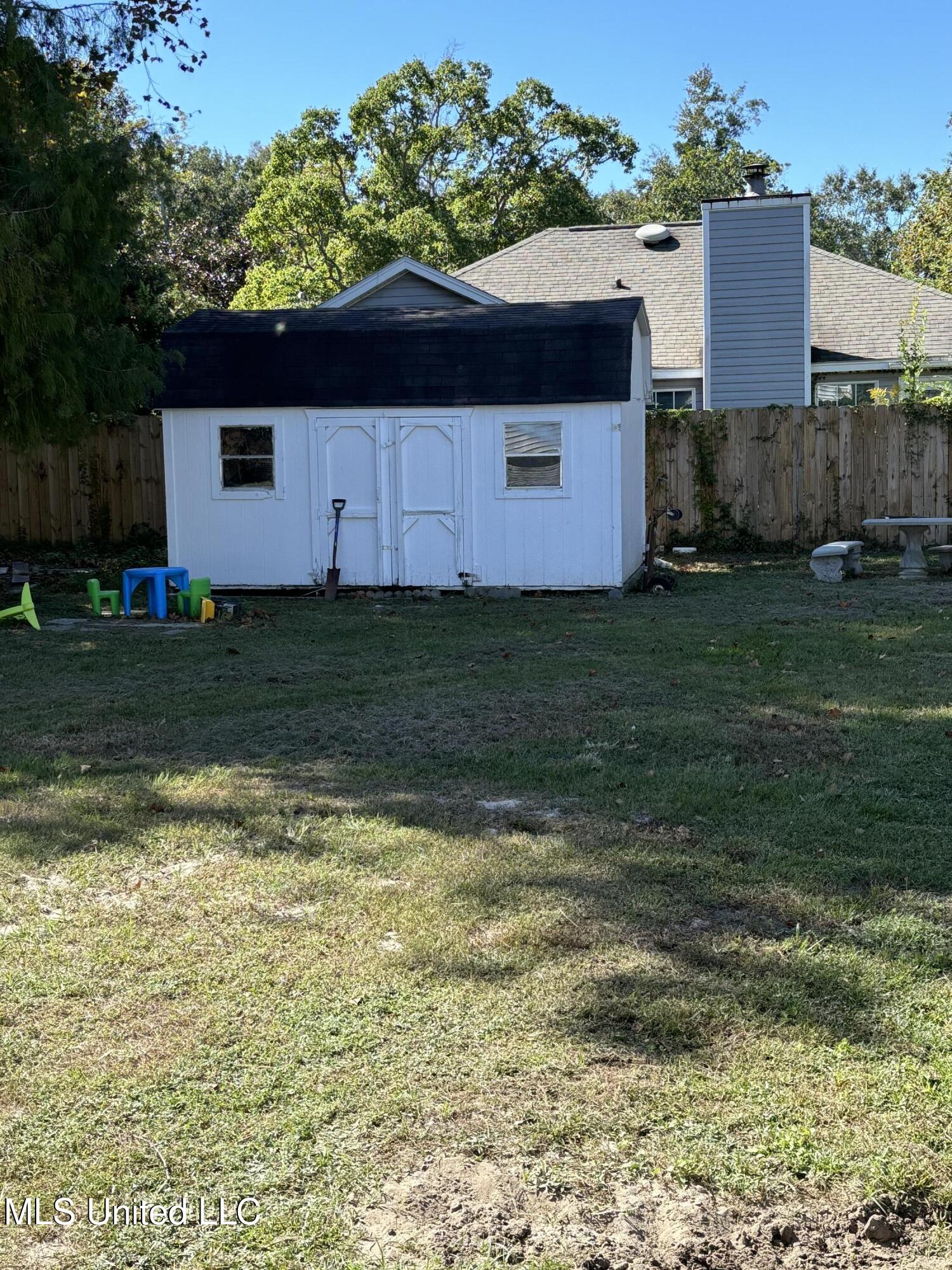 119 N Seashore Avenue Property Photo 29