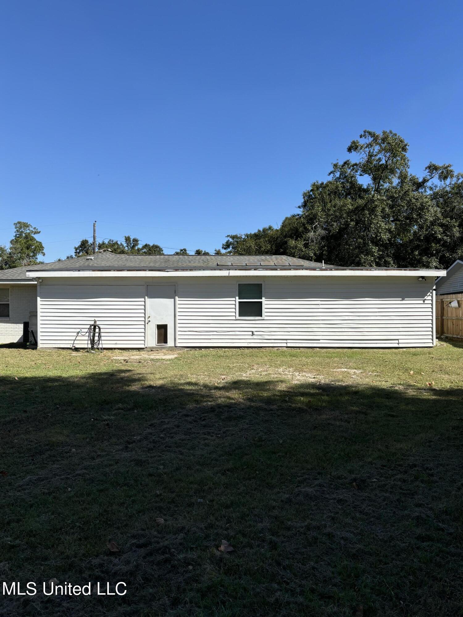 119 N Seashore Avenue Property Photo 31