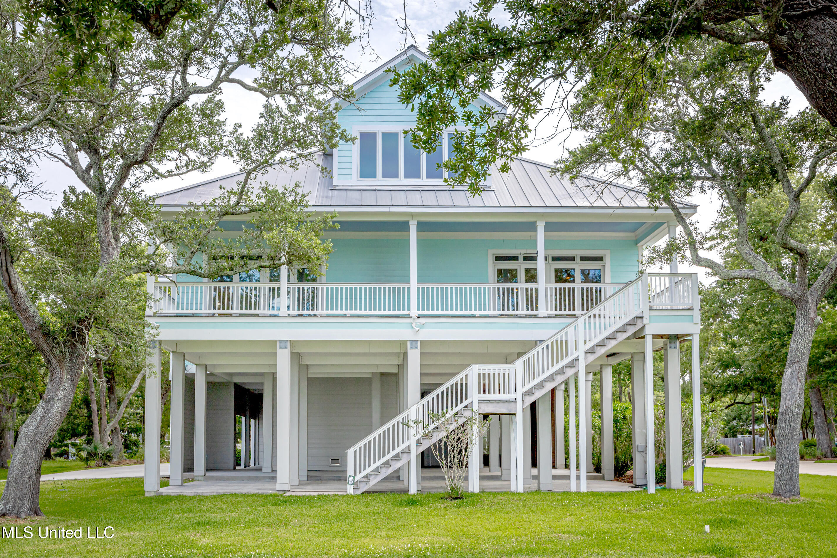 10805 Eagle Nest Road Property Photo 4