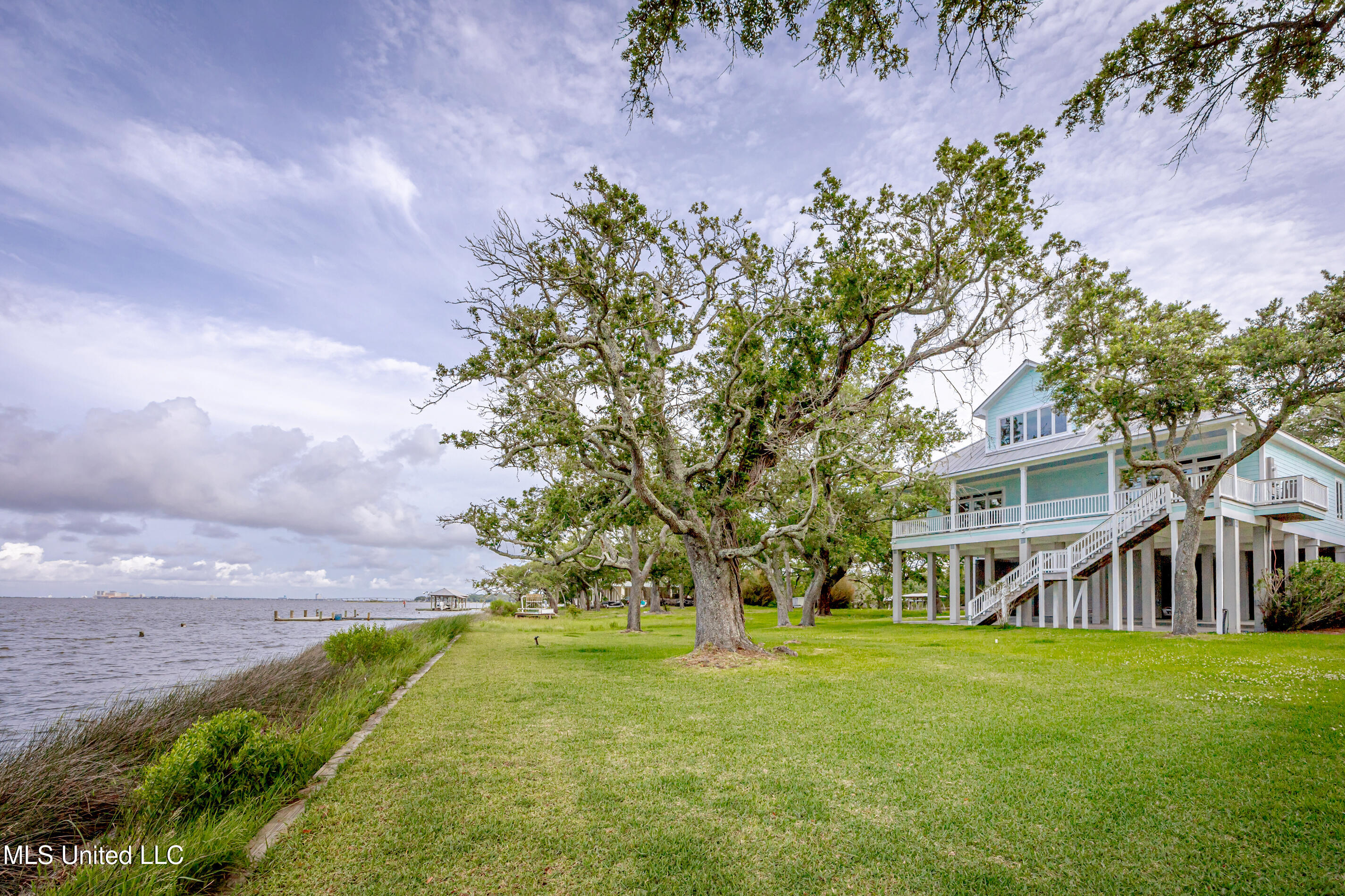 10805 Eagle Nest Road Property Photo 5