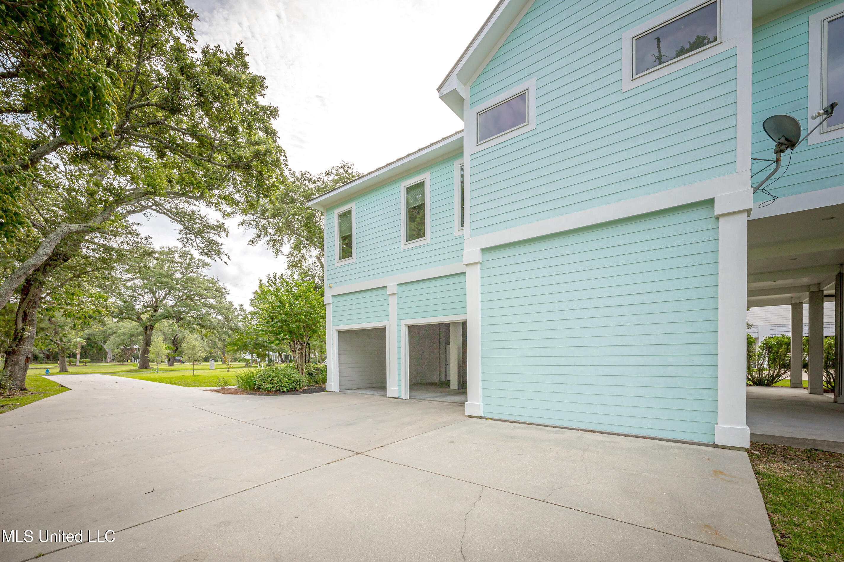 10805 Eagle Nest Road Property Photo 13