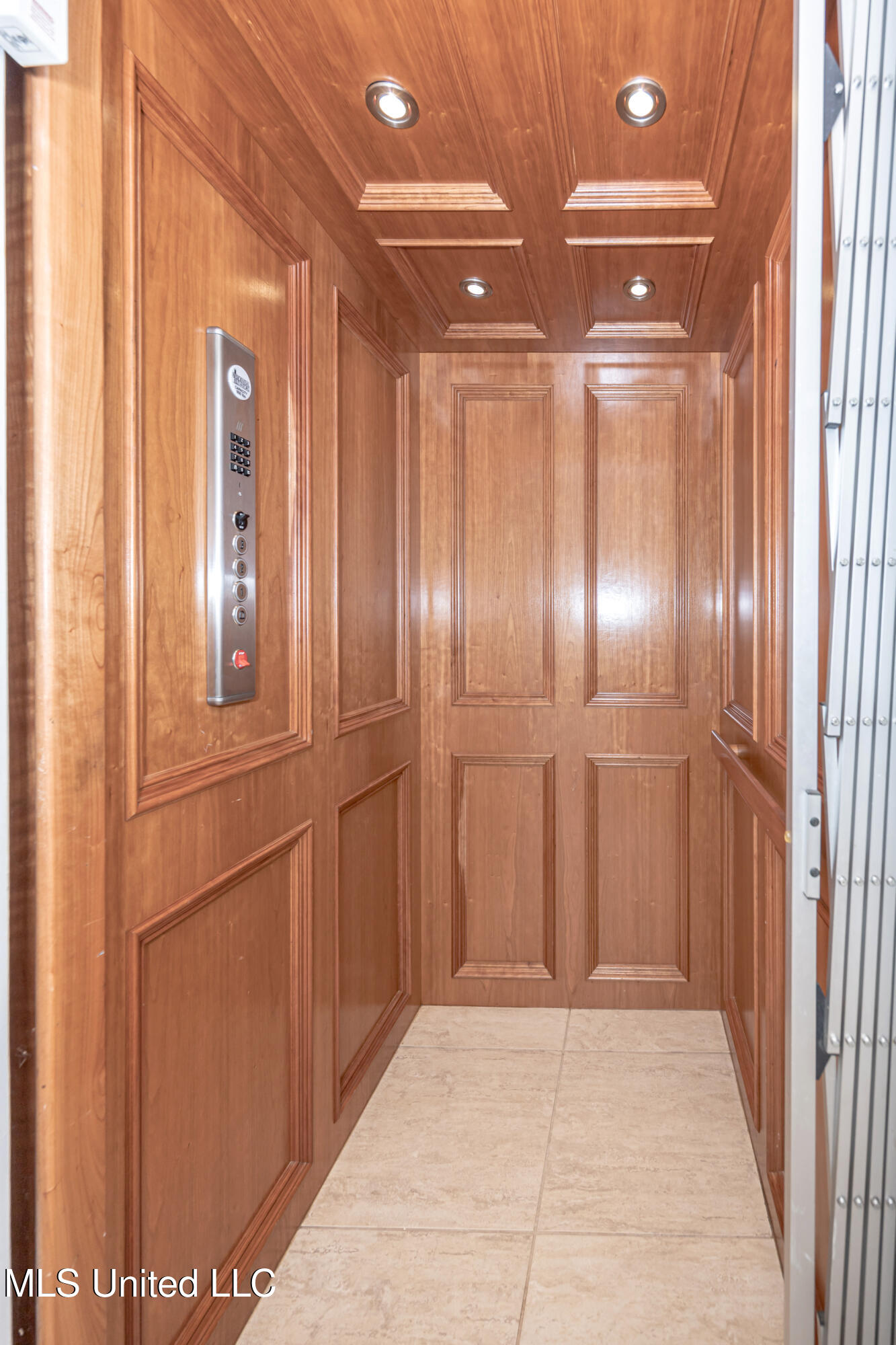 10805 Eagle Nest Road Property Photo 32