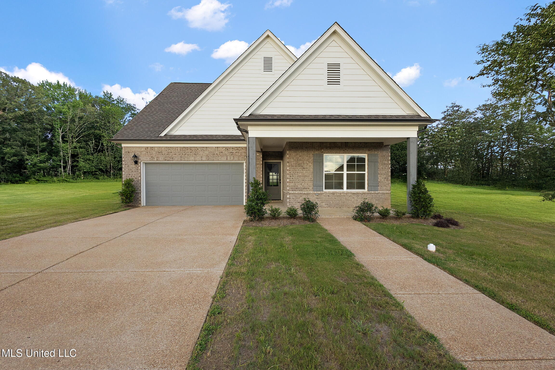 6360 Acorn Way Property Photo 1