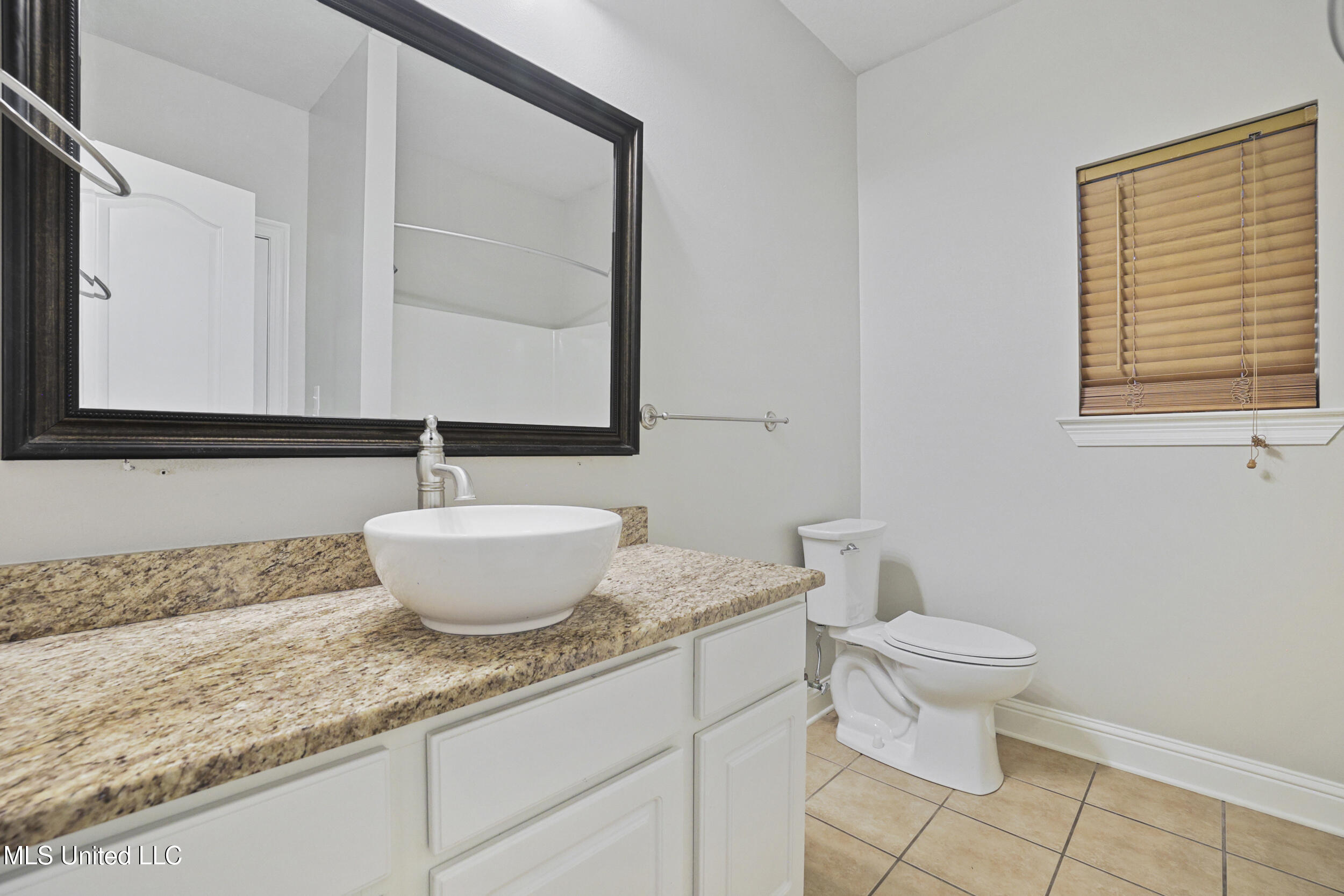 1817 Shelby Lane Property Photo 8