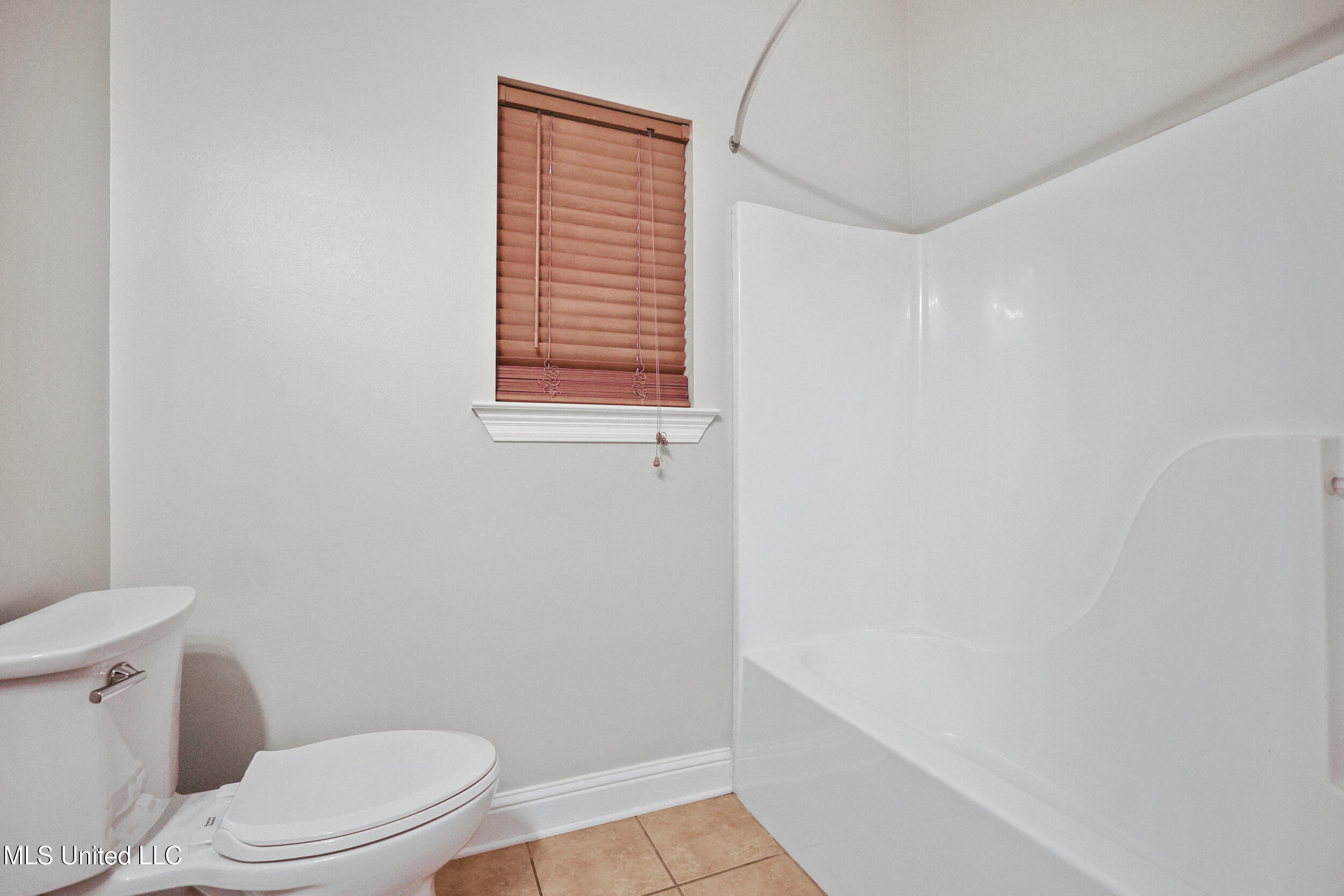 1817 Shelby Lane Property Photo 9