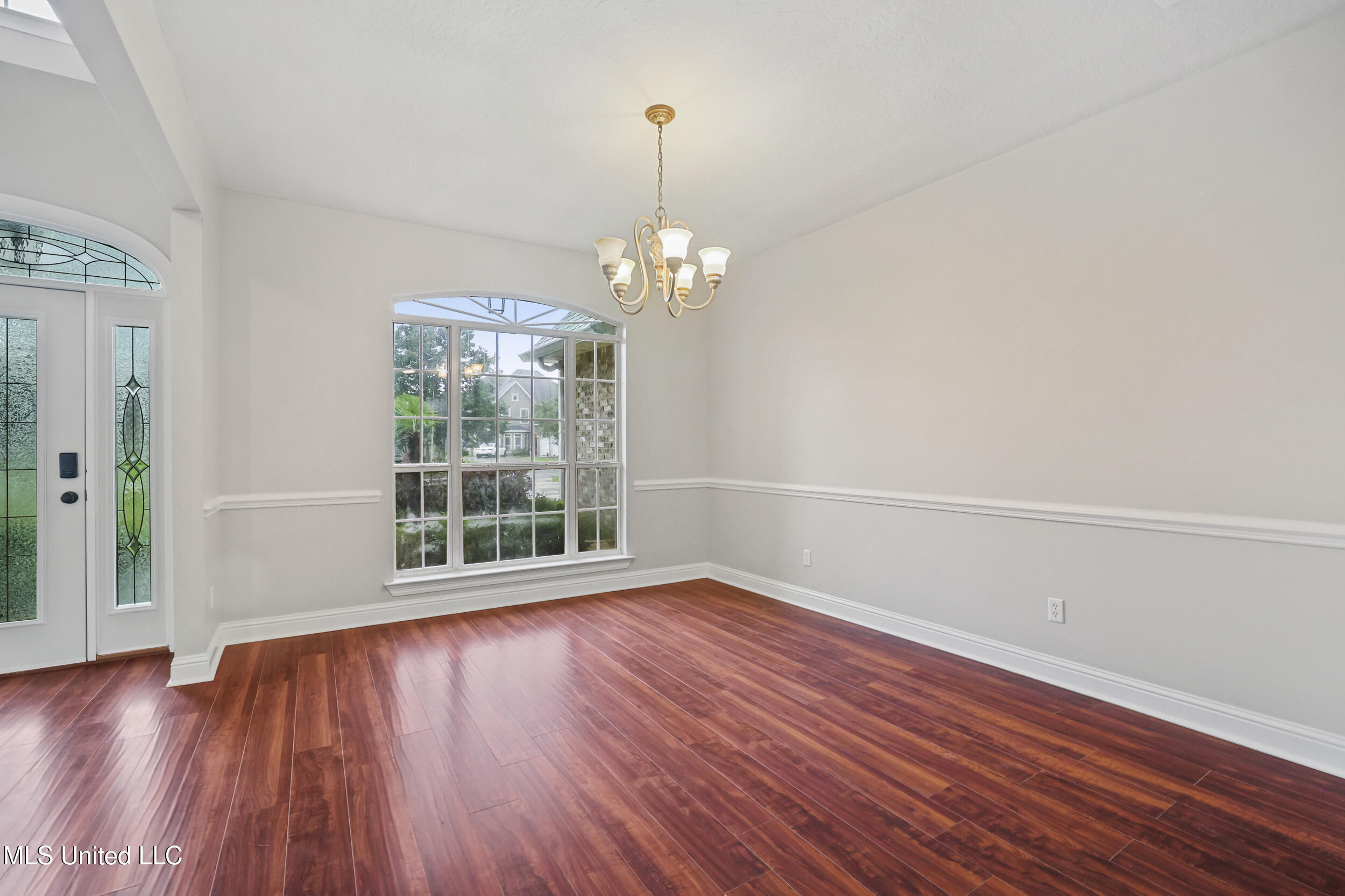 1817 Shelby Lane Property Photo 10