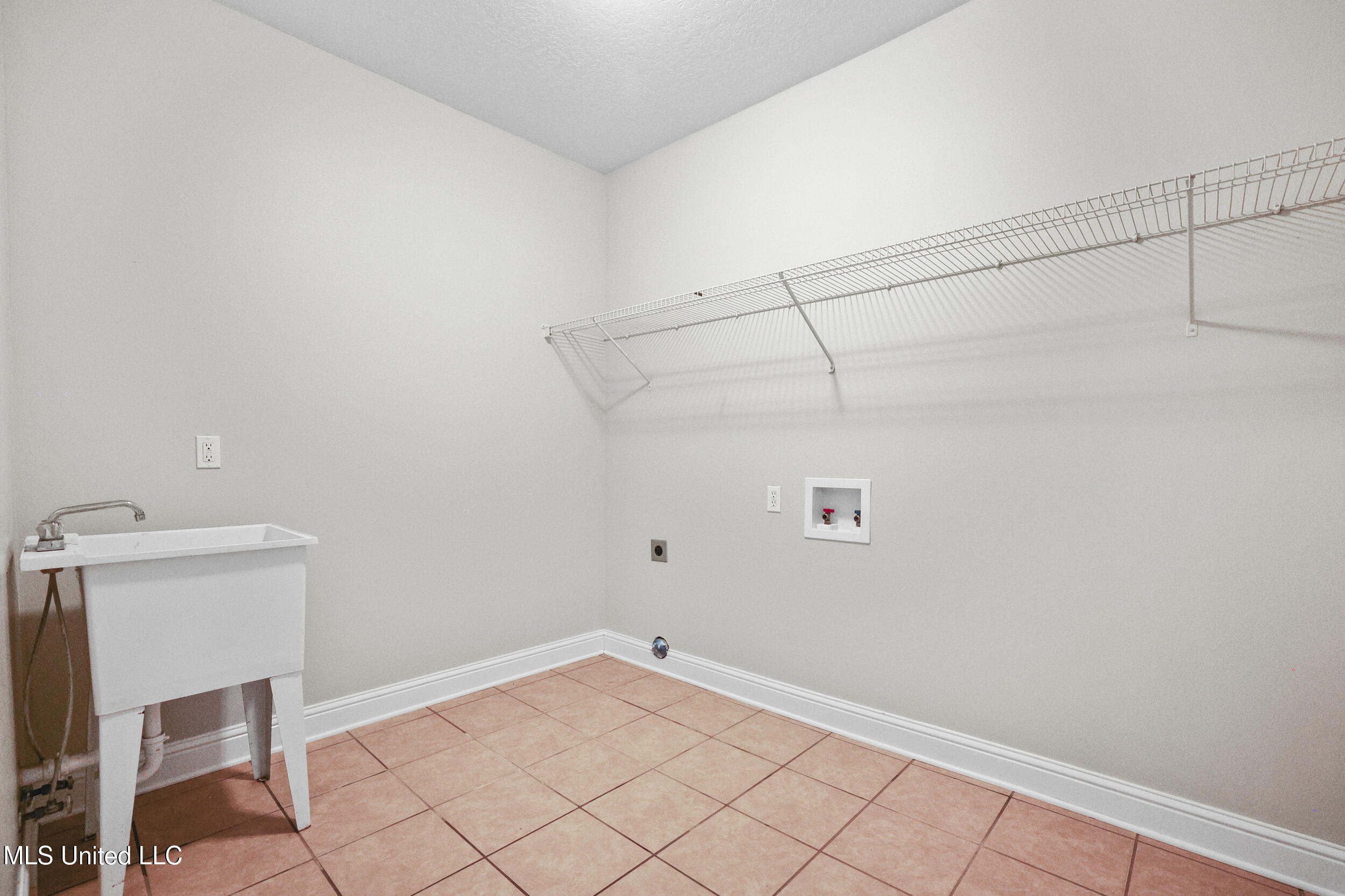 1817 Shelby Lane Property Photo 24