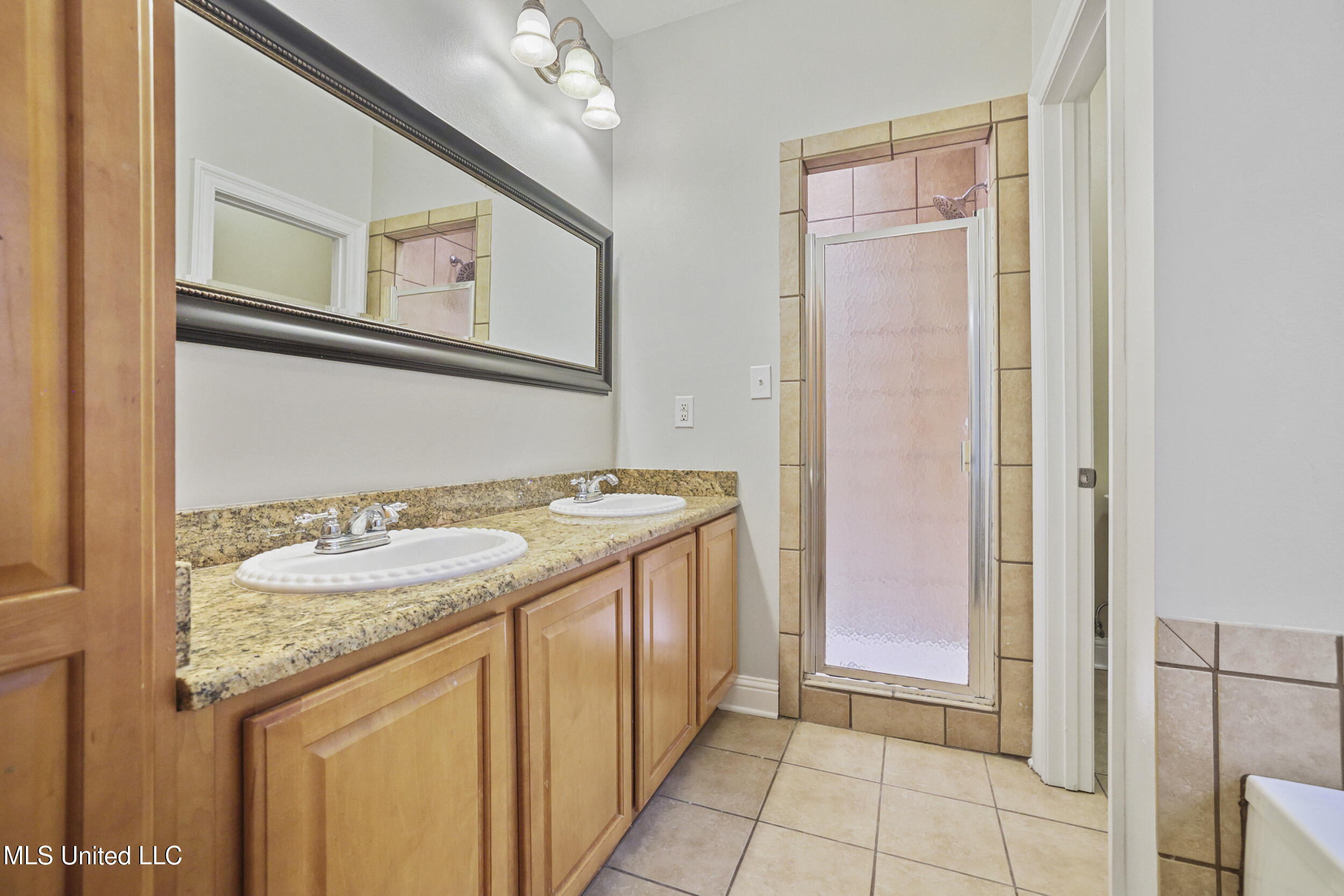 1817 Shelby Lane Property Photo 29