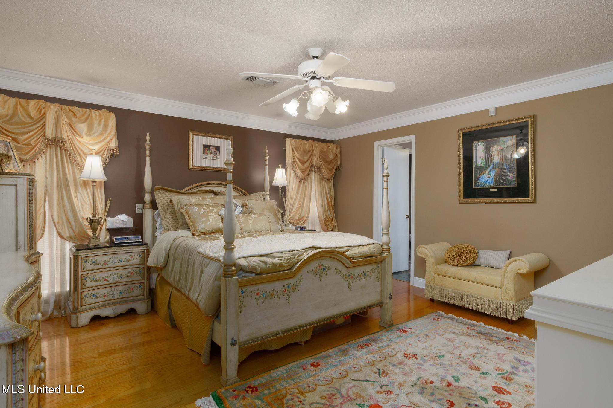 4519 Highway 589 Property Photo 16