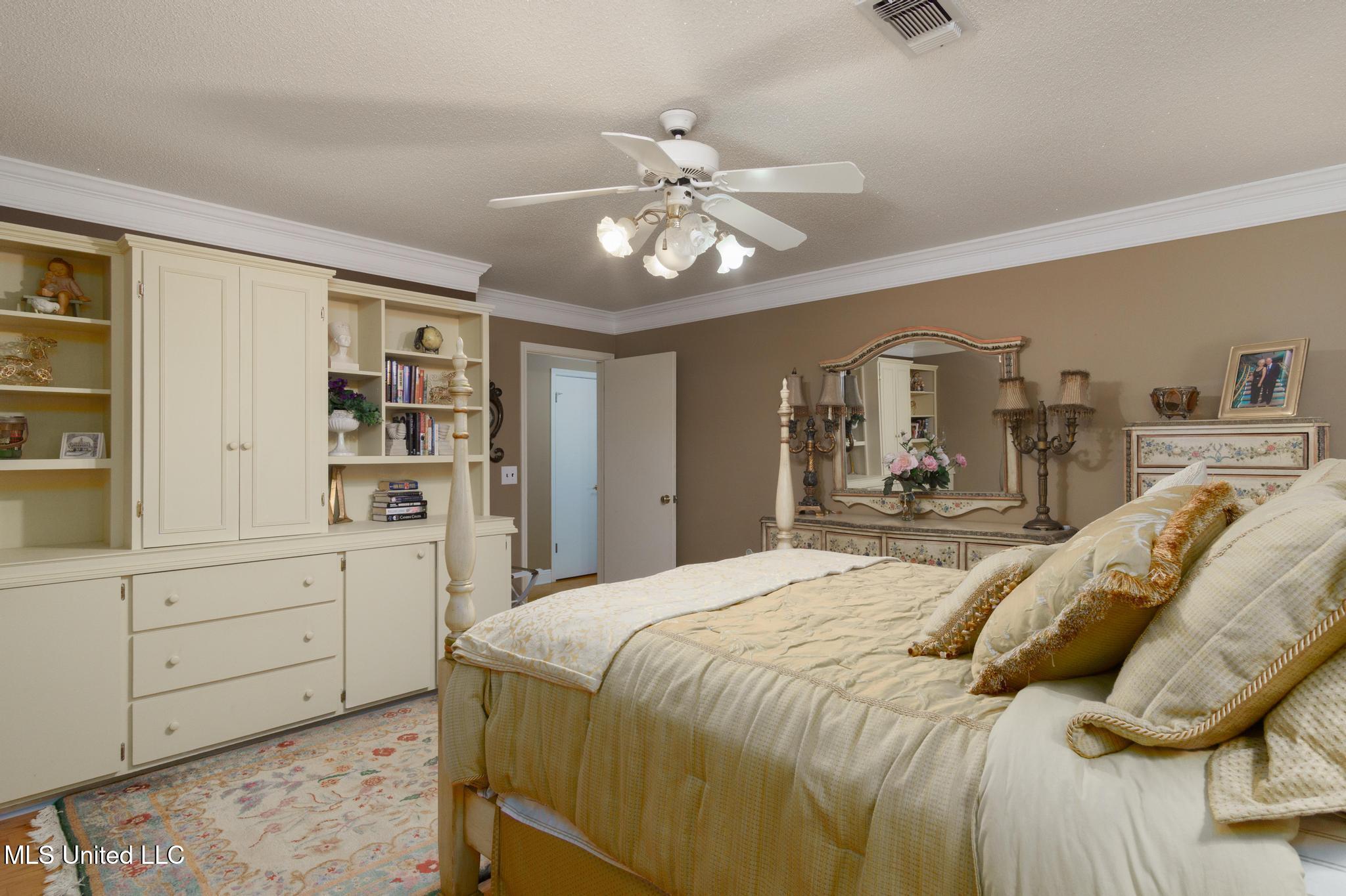 4519 Highway 589 Property Photo 17