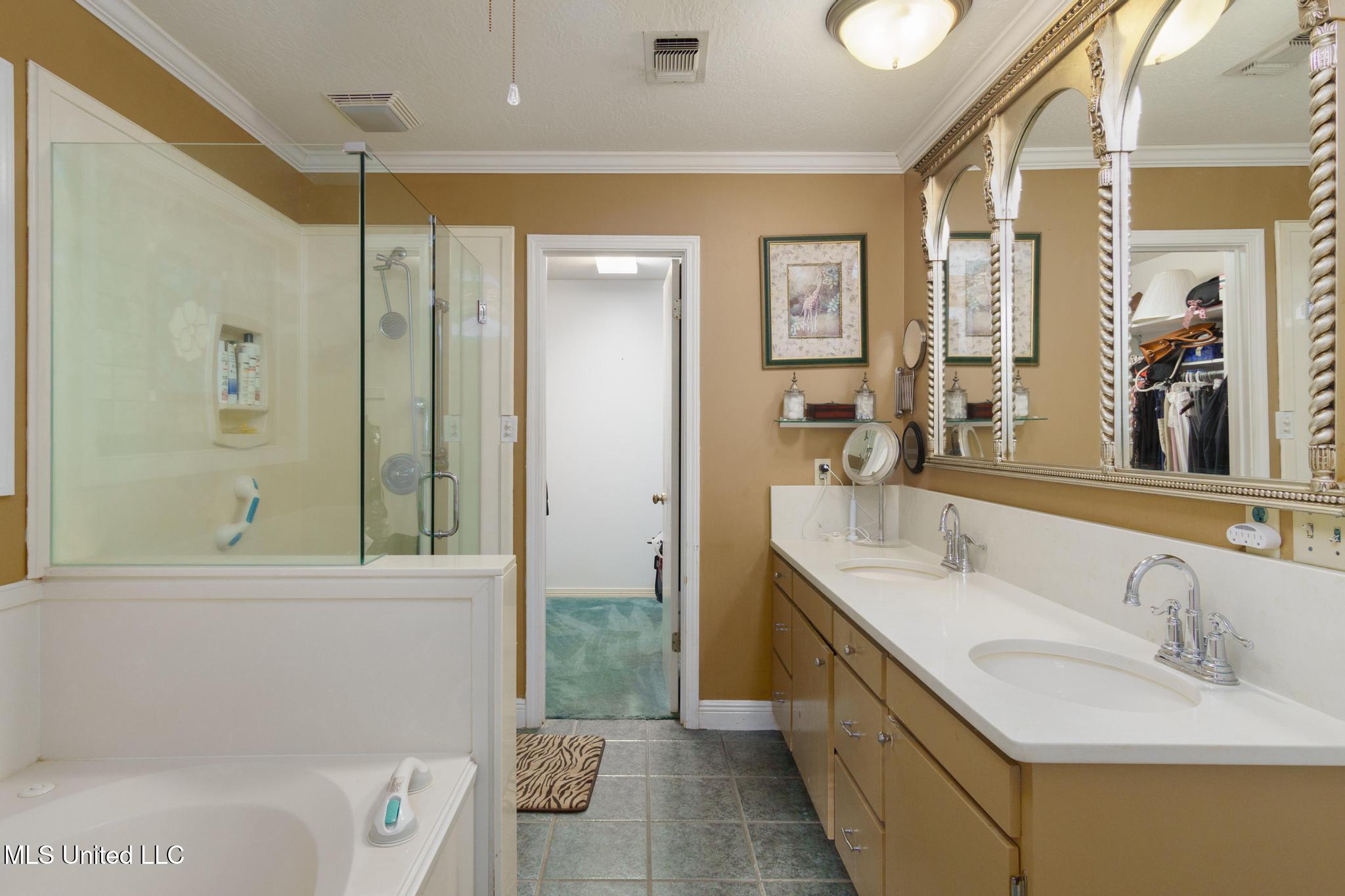 4519 Highway 589 Property Photo 18