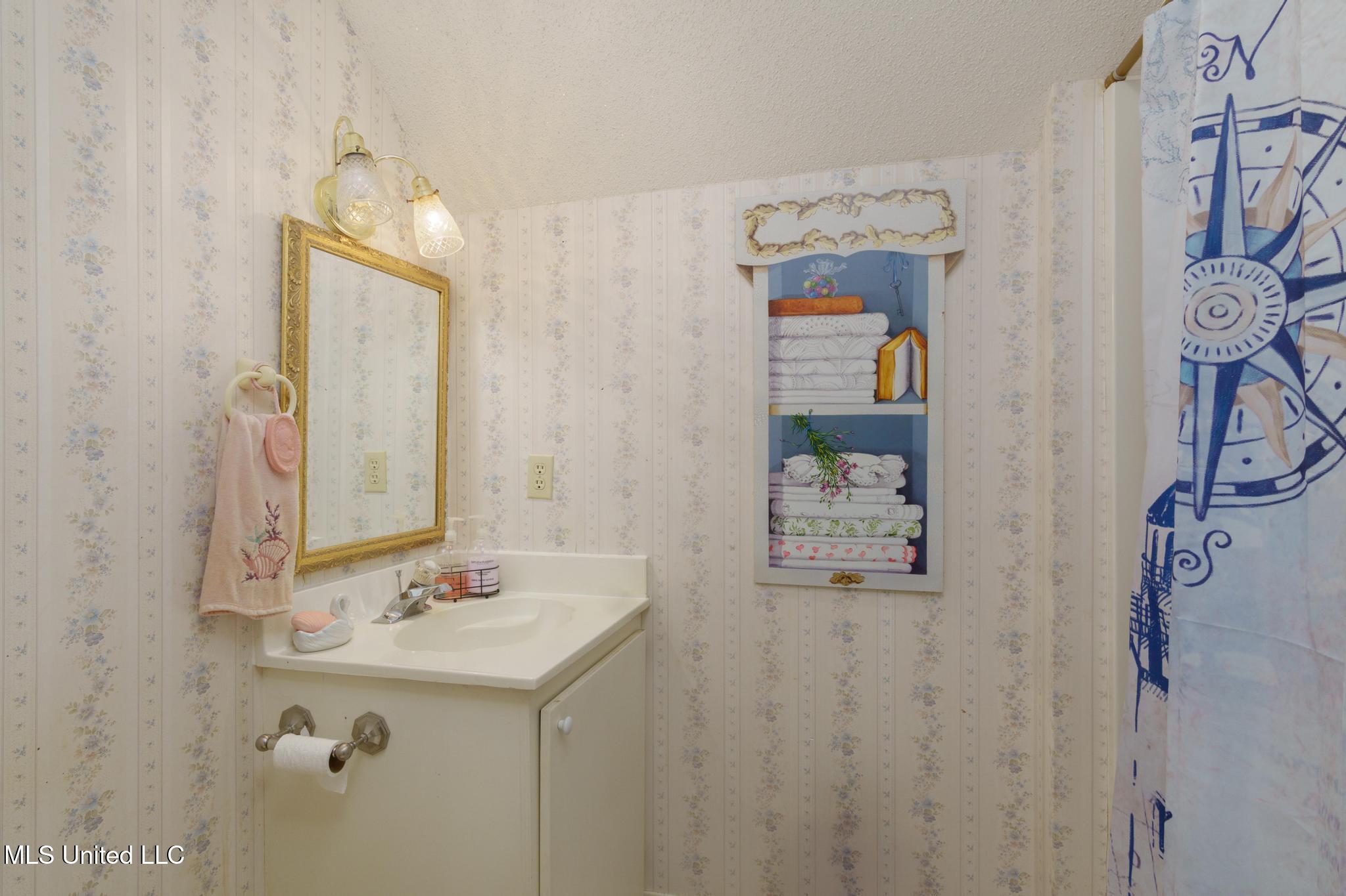 4519 Highway 589 Property Photo 25