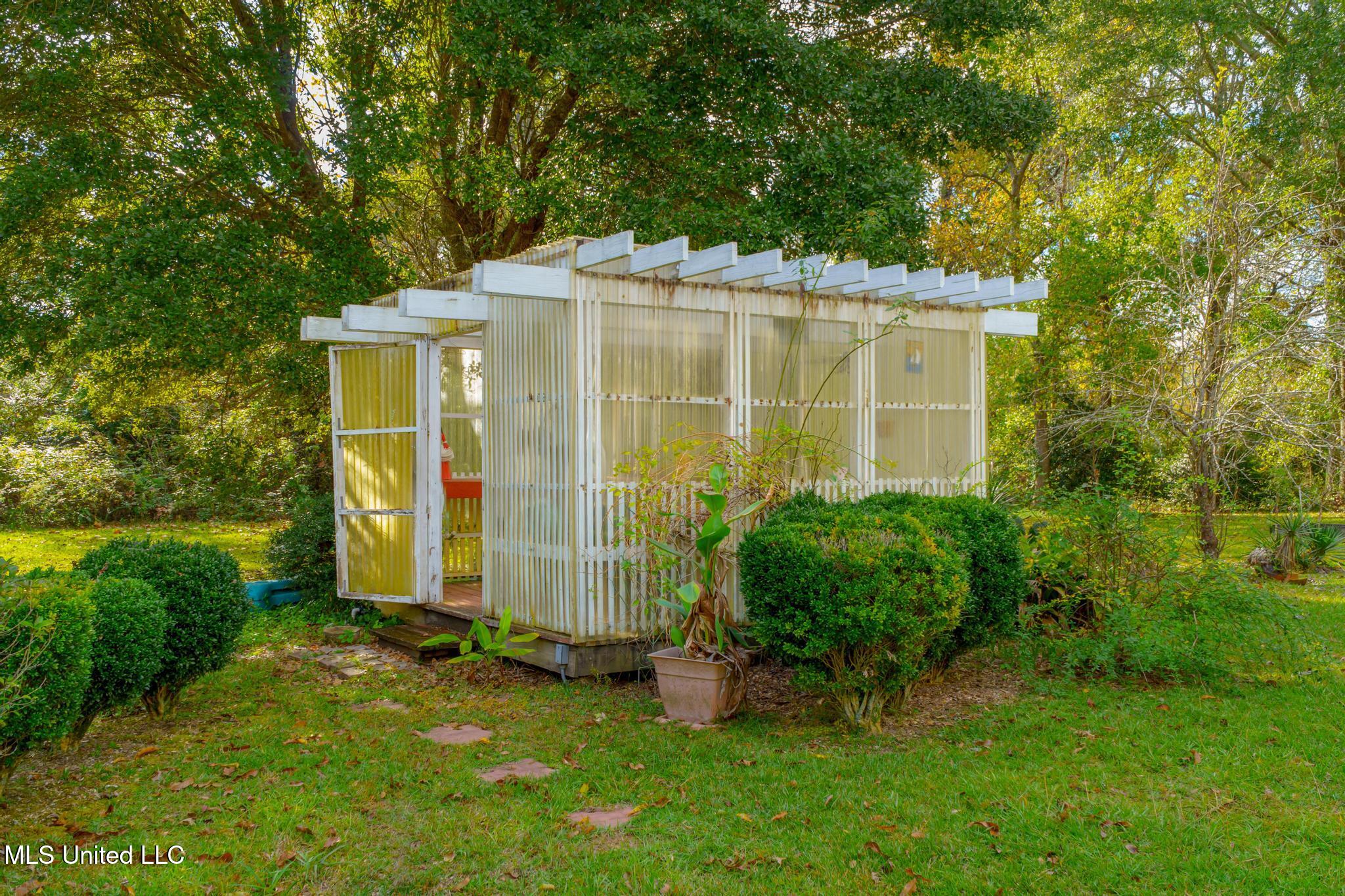 4519 Highway 589 Property Photo 30