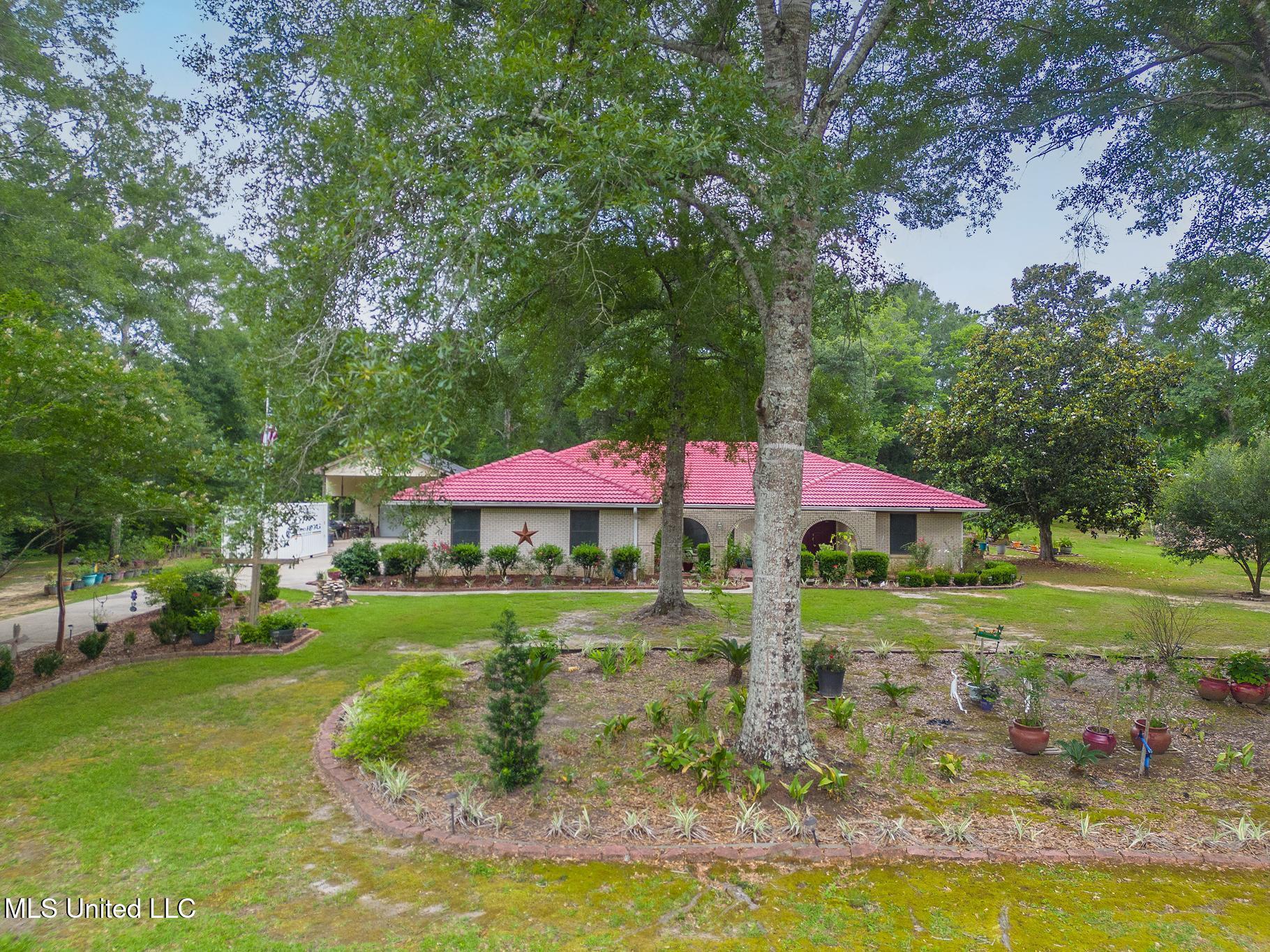 18581 W Wortham Road Property Photo 1