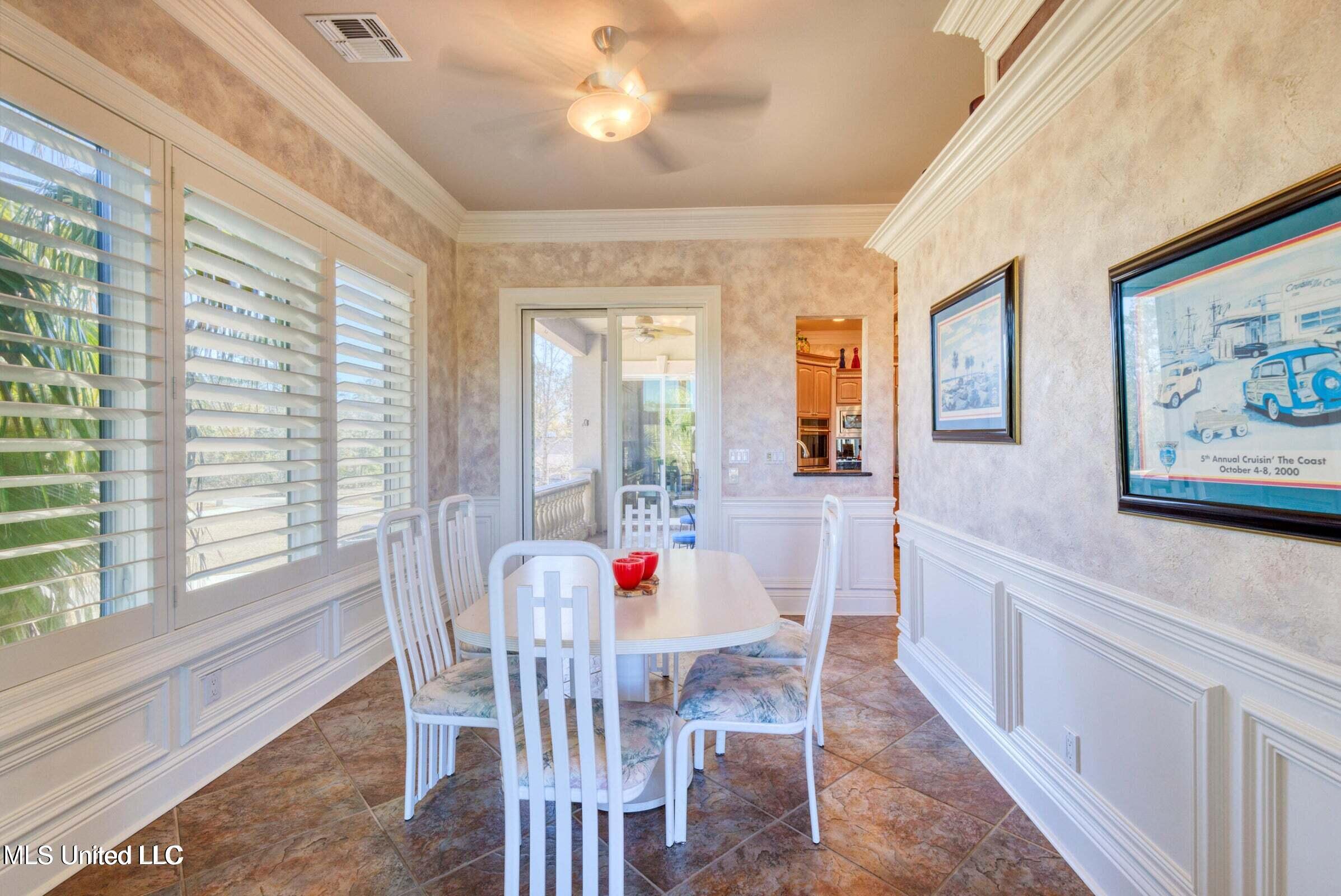 8230 Maunalani Place Property Photo 23