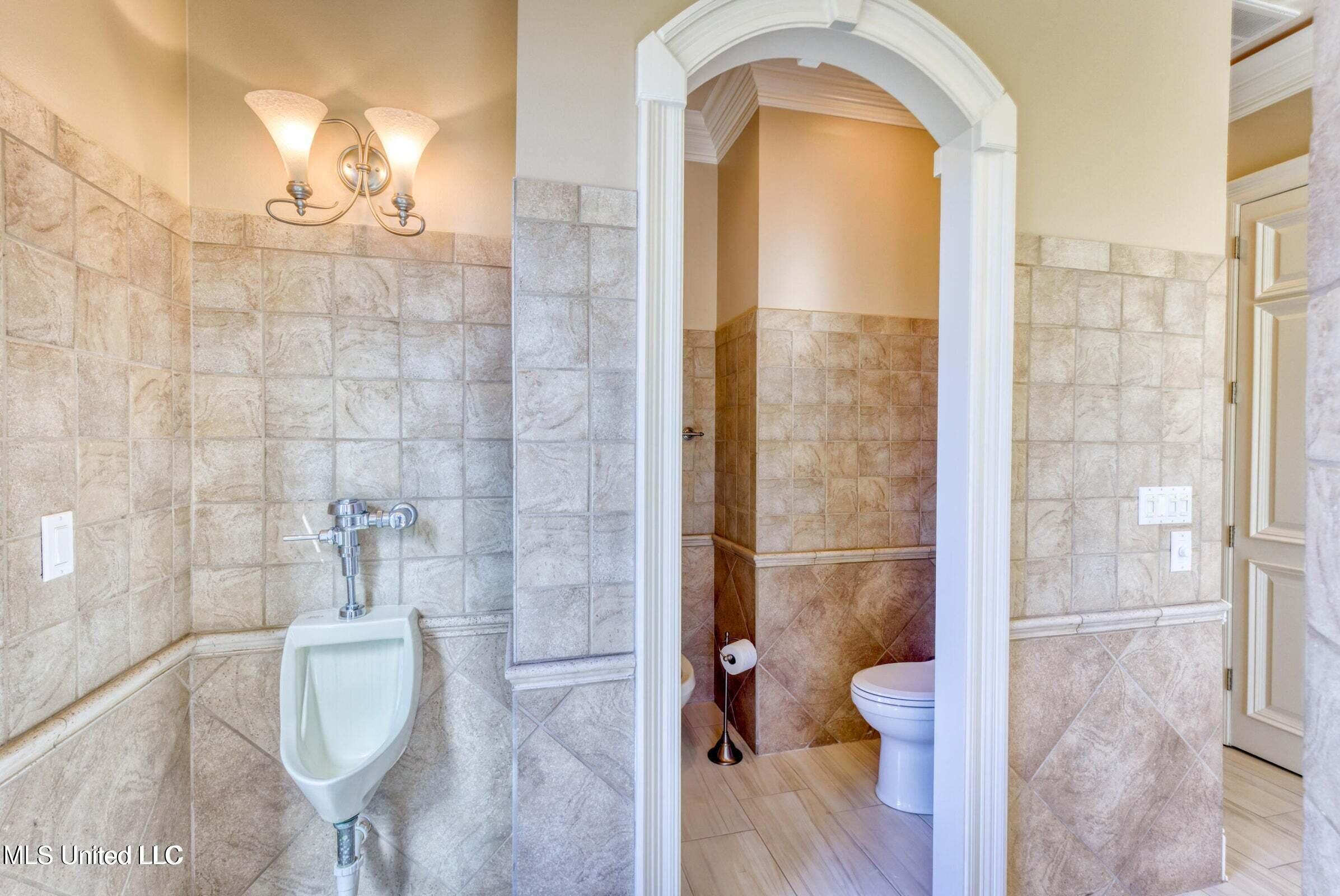 8230 Maunalani Place Property Photo 30