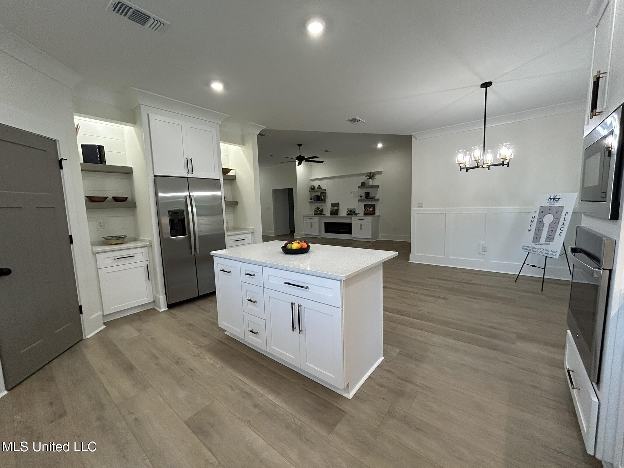 3076 Highland Avenue Property Photo 7