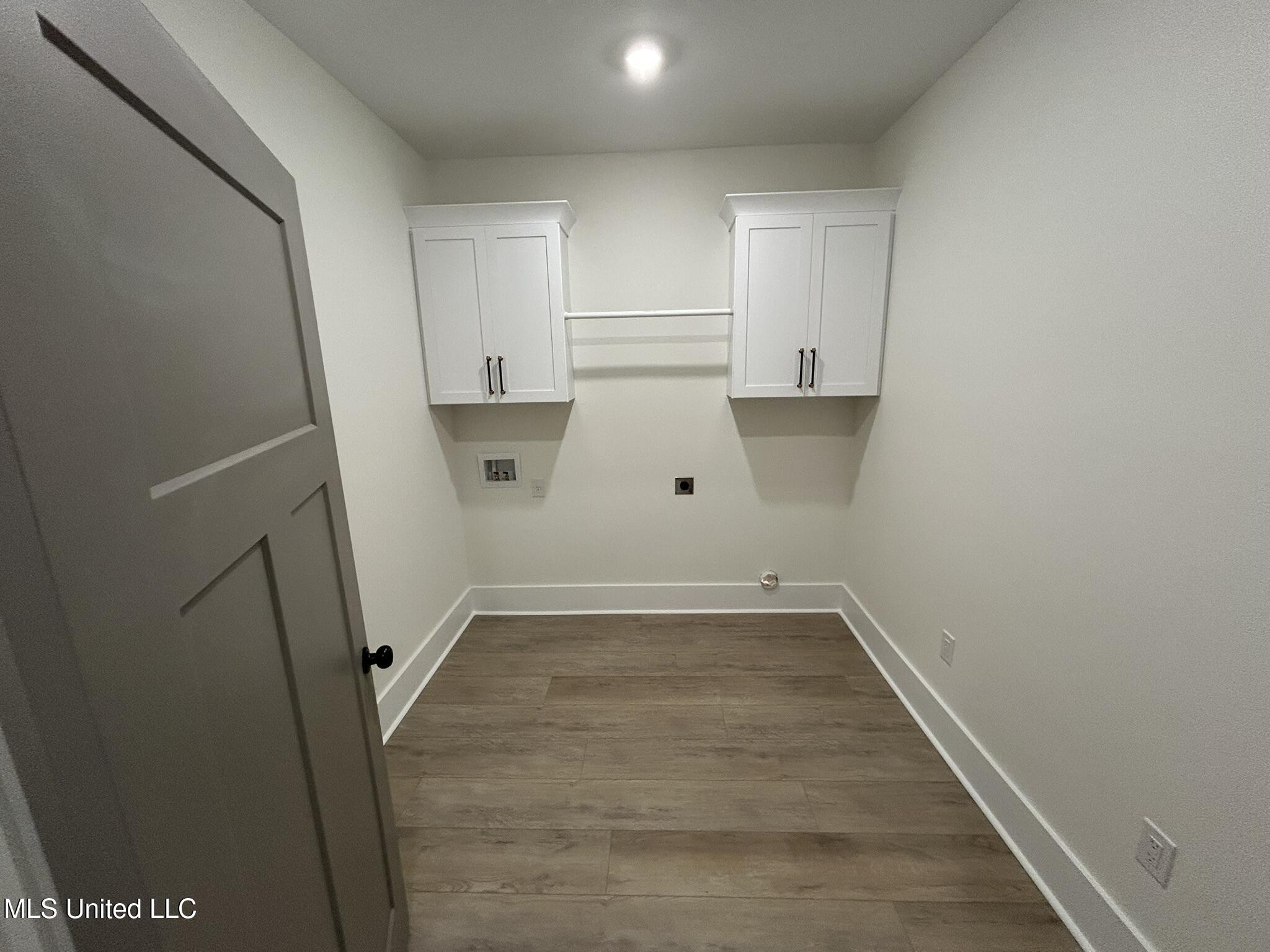 3076 Highland Avenue Property Photo 9
