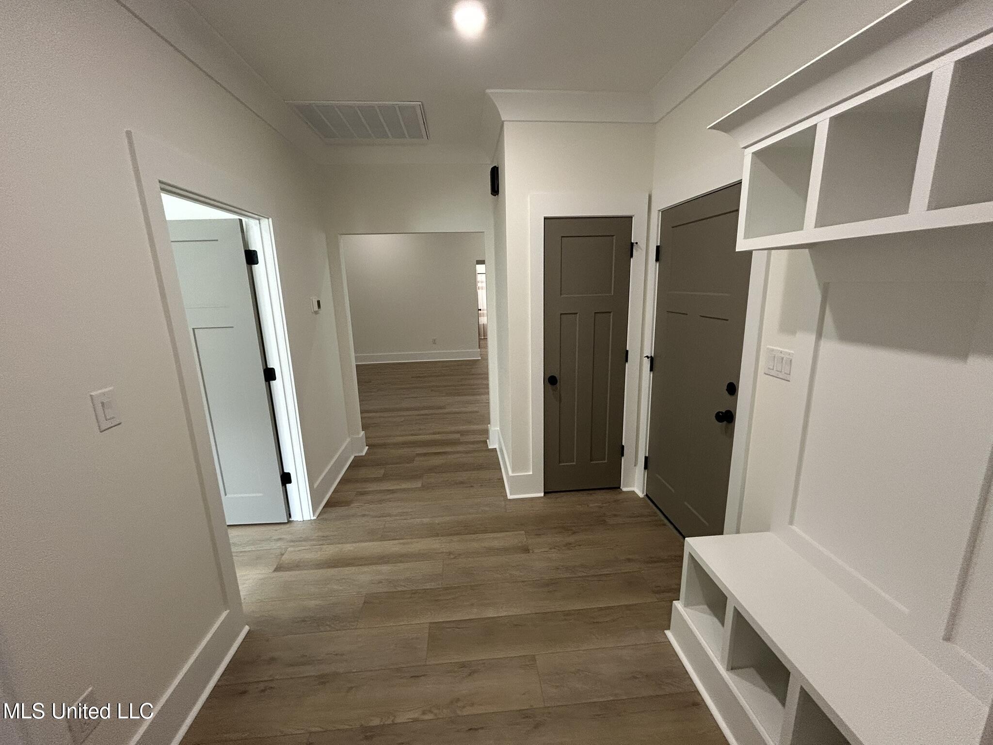 3076 Highland Avenue Property Photo 10